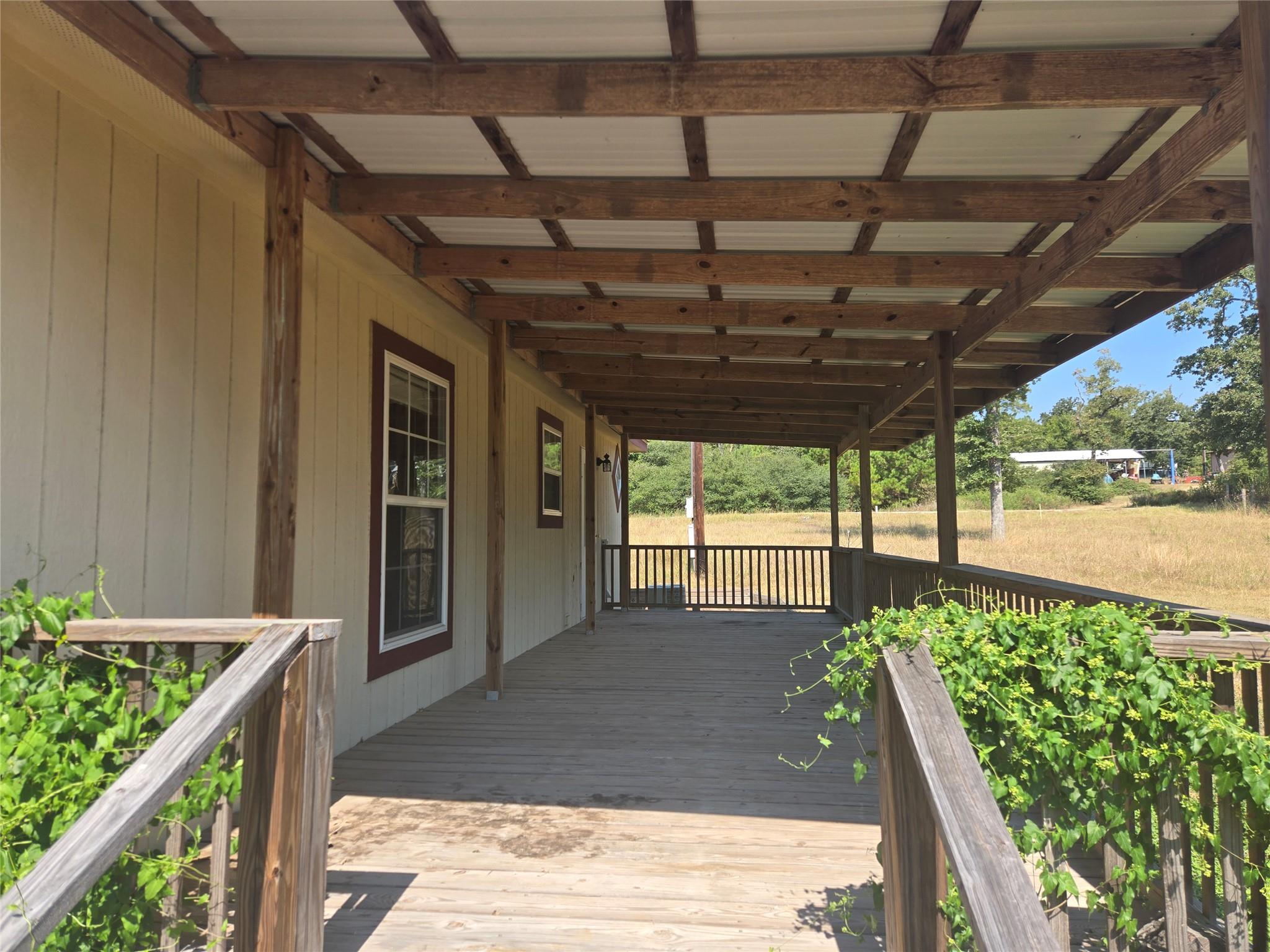 105 Boren Ln, Bastrop, TX 78602