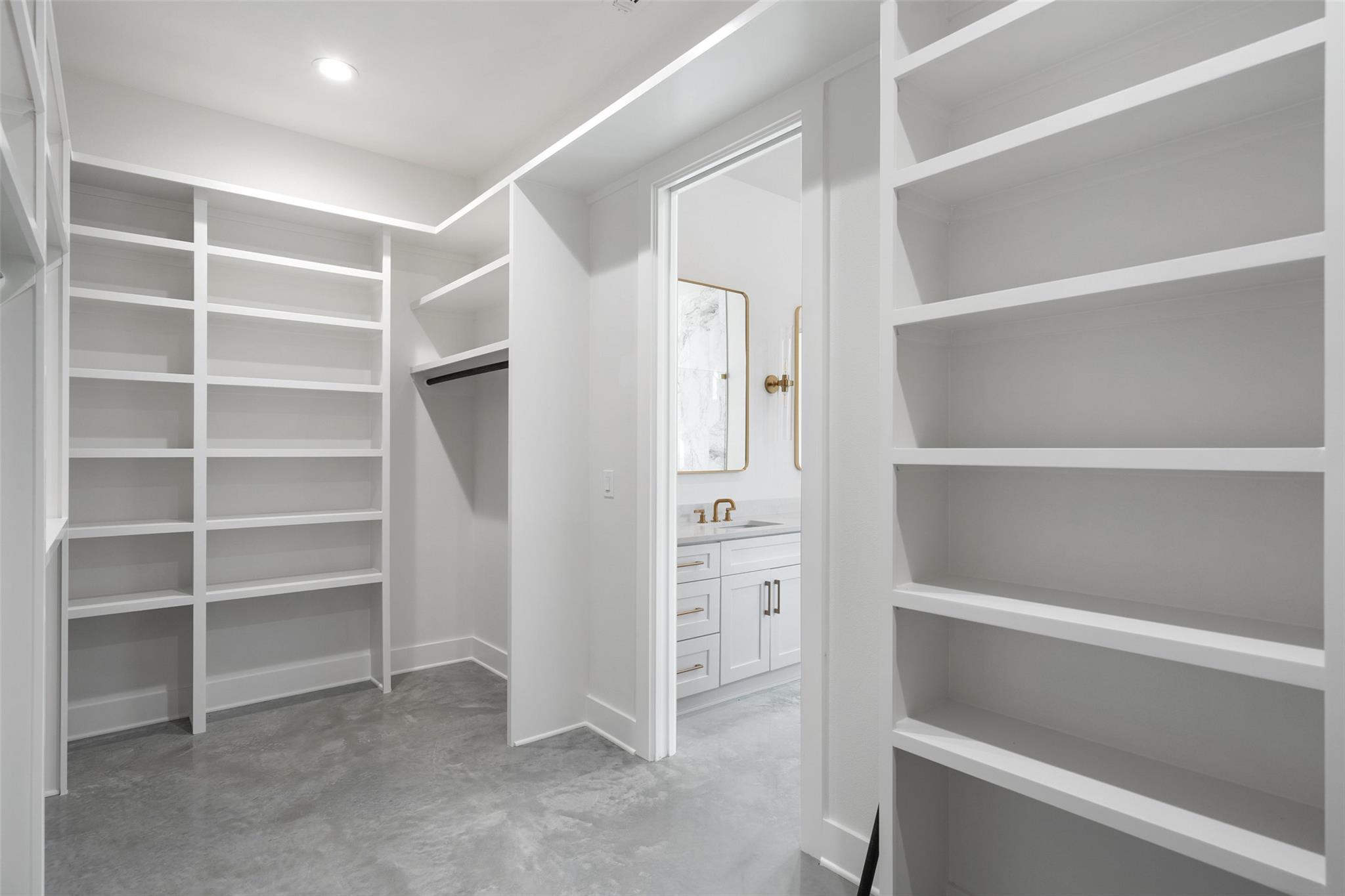 300 Deer Dr, Sunrise Beach Village, TX 78643