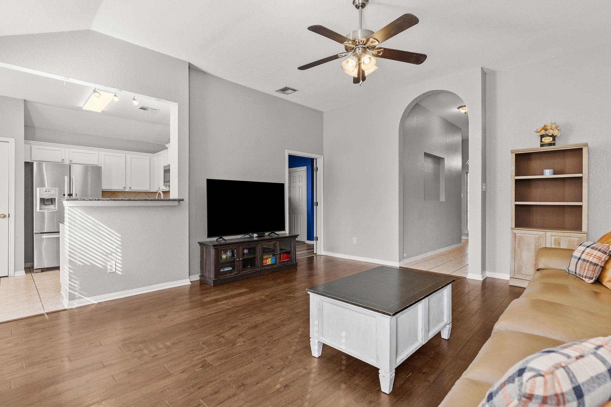 407 Katy Xing, Georgetown, TX 78626