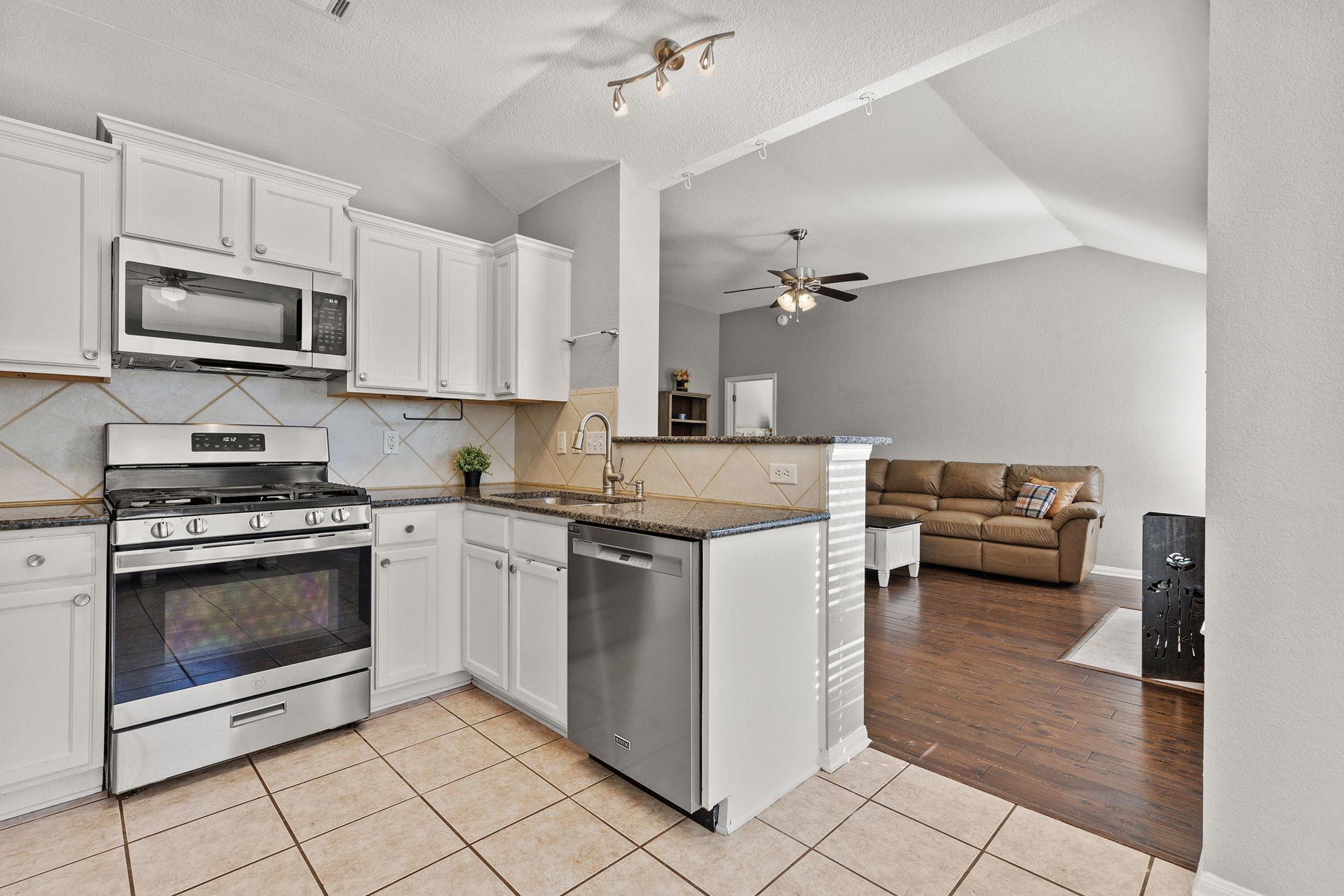 407 Katy Xing, Georgetown, TX 78626