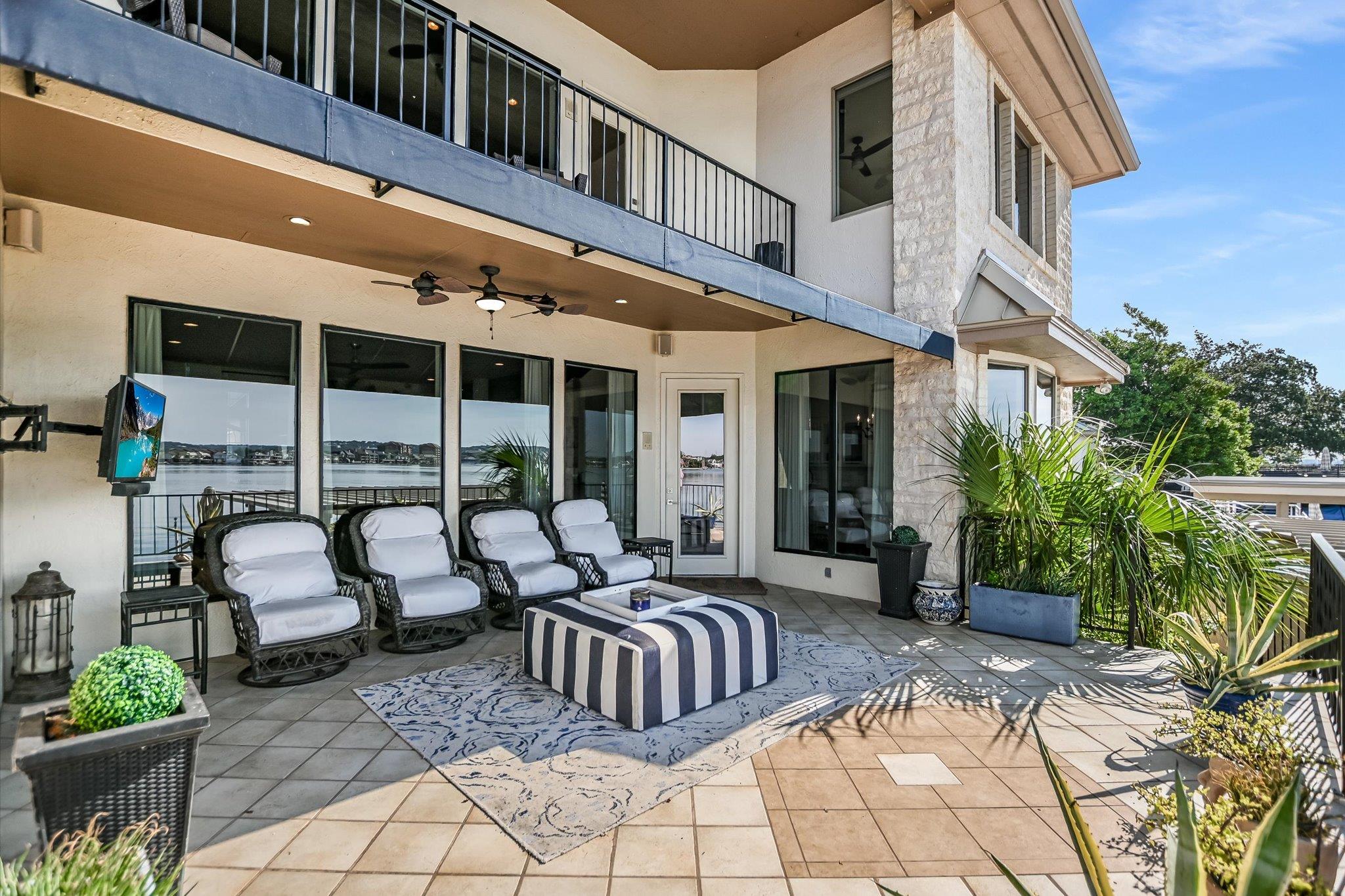 509 Lighthouse Dr, Horseshoe Bay, TX 78657