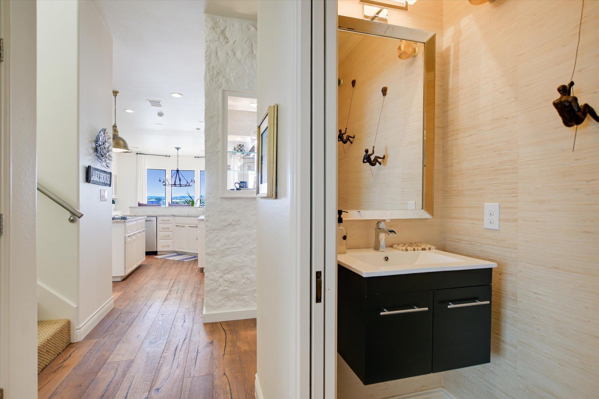 509 Lighthouse Dr, Horseshoe Bay, TX 78657