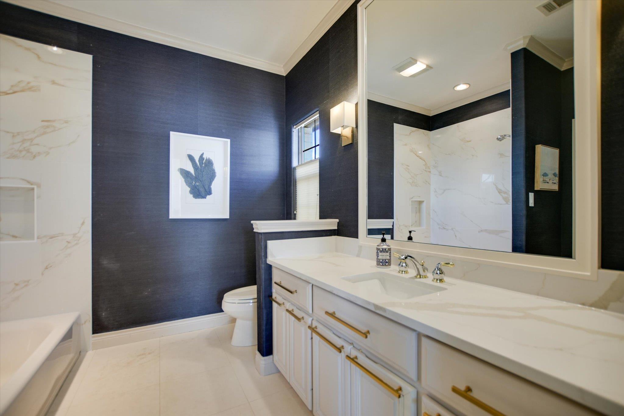 509 Lighthouse Dr, Horseshoe Bay, TX 78657