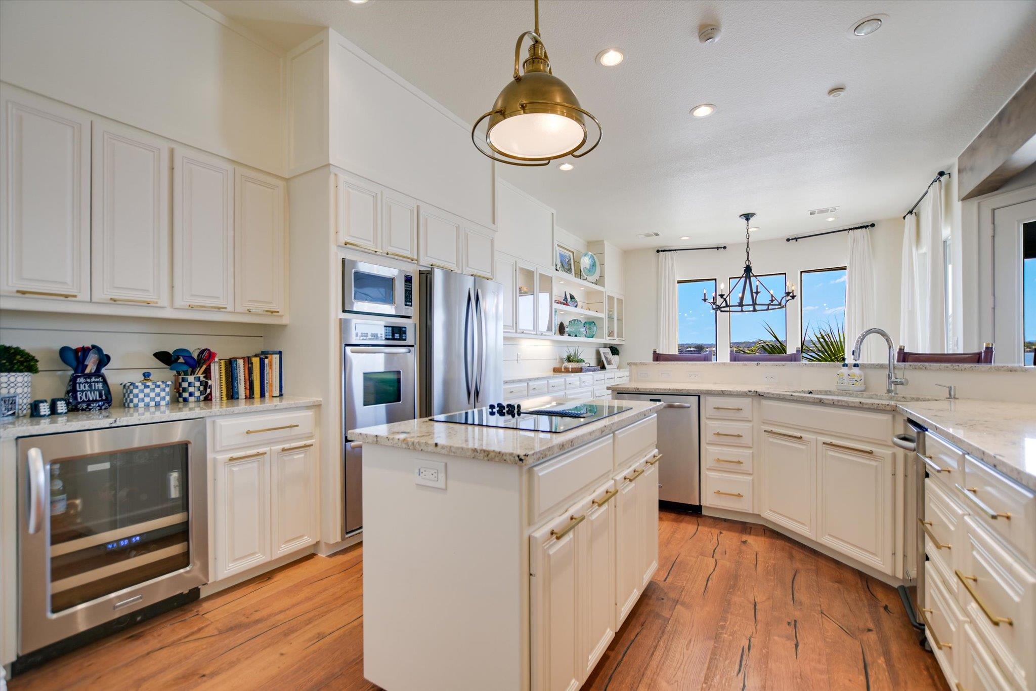 509 Lighthouse Dr, Horseshoe Bay, TX 78657