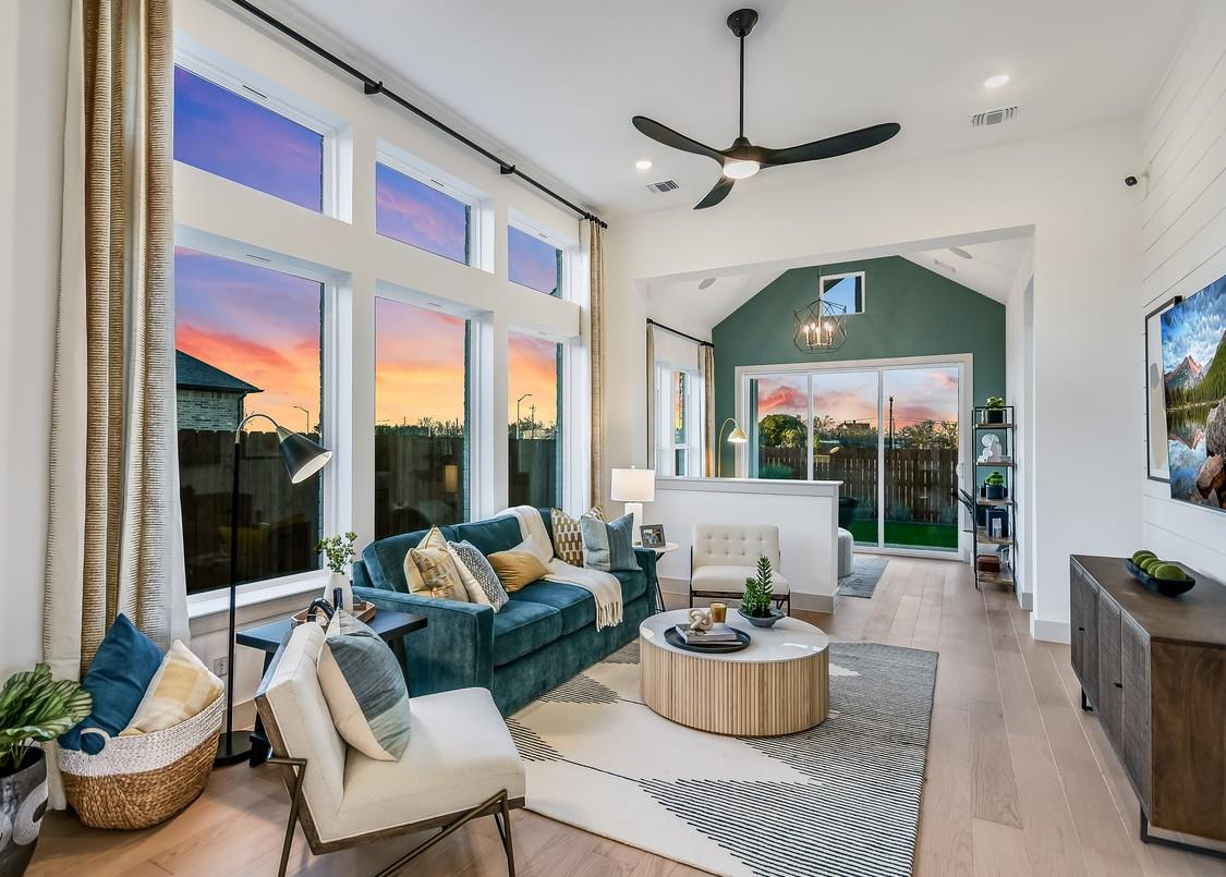 1321 South Brook Dr, Leander, TX 78641