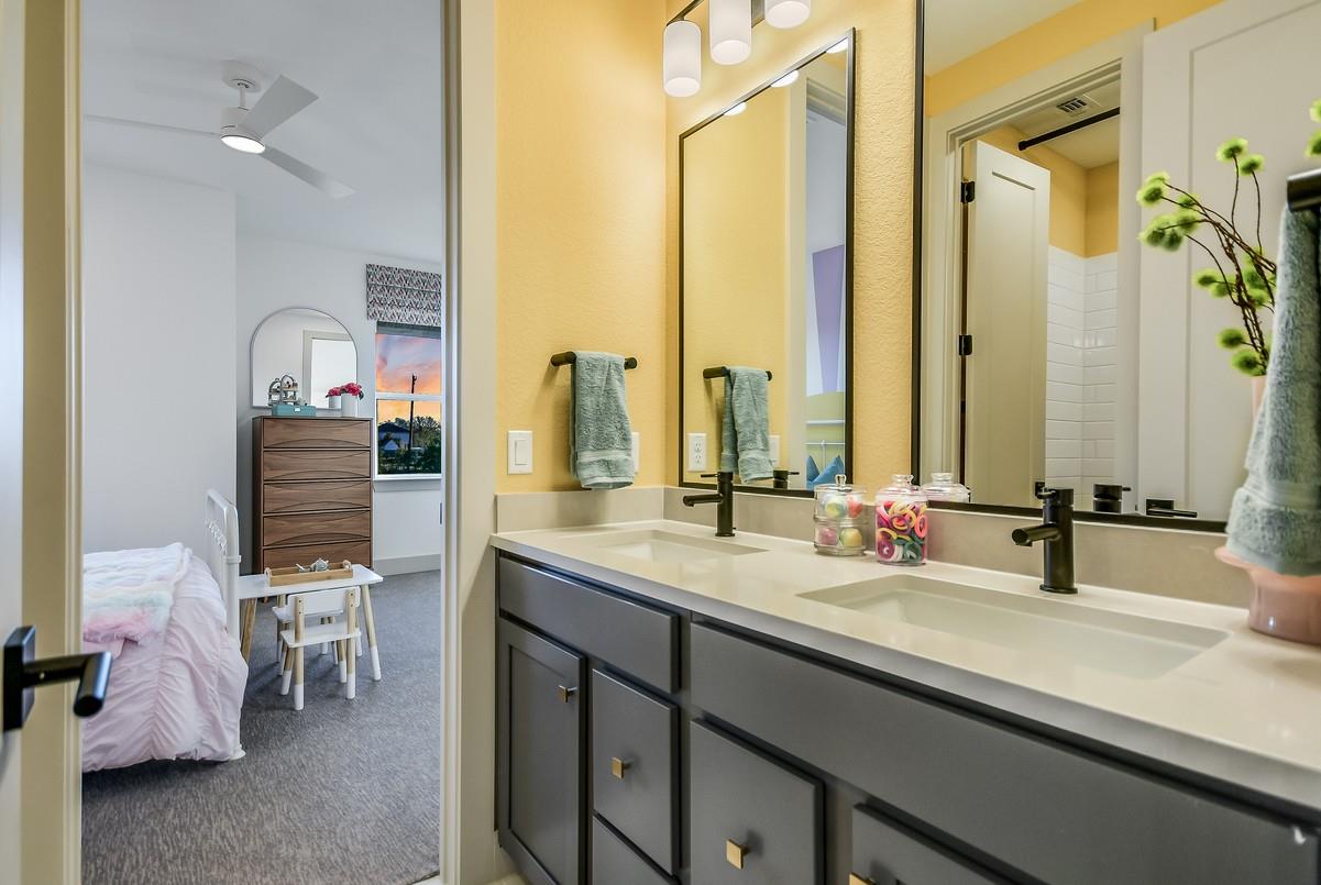 1321 South Brook Dr, Leander, TX 78641