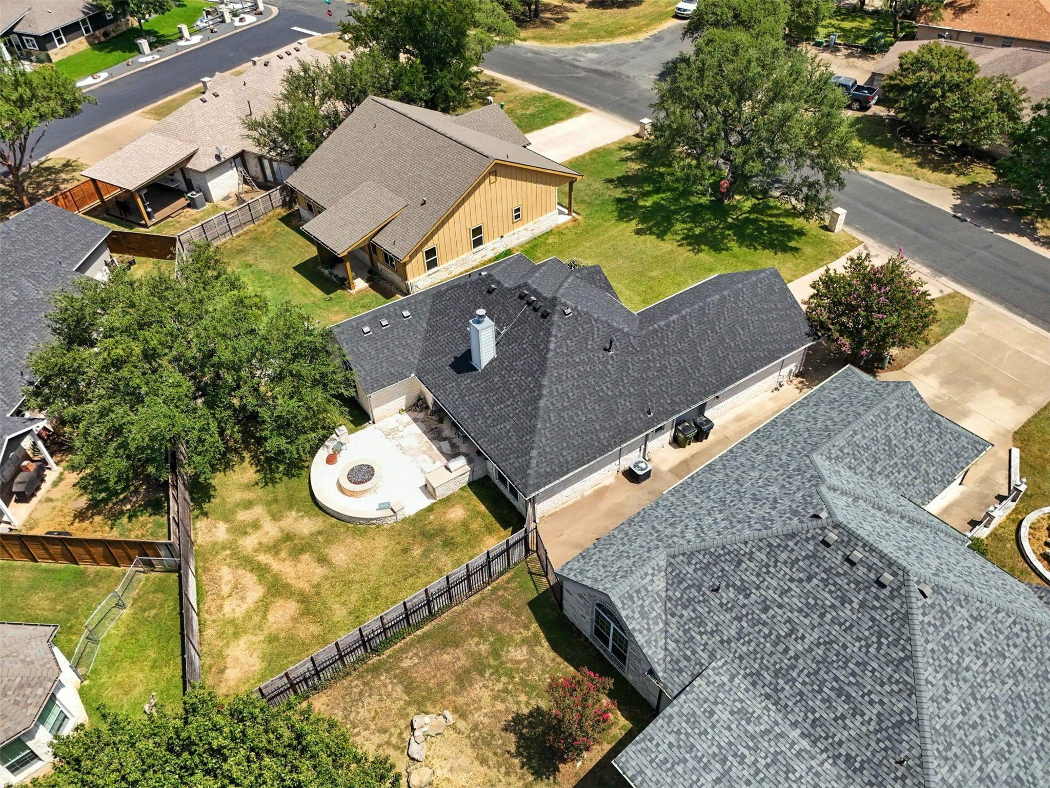 304 Fox Crossing, Burnet, TX 78611