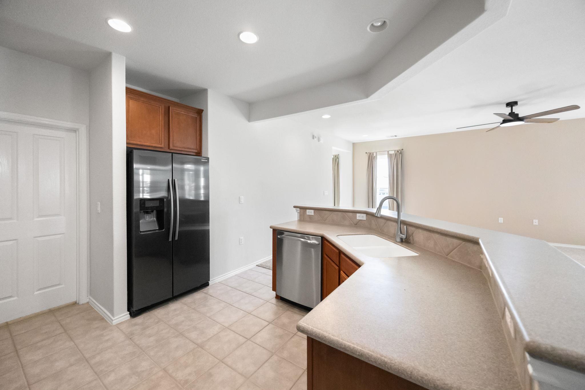 201 Limestone Shoals Ct, Georgetown, TX 78633