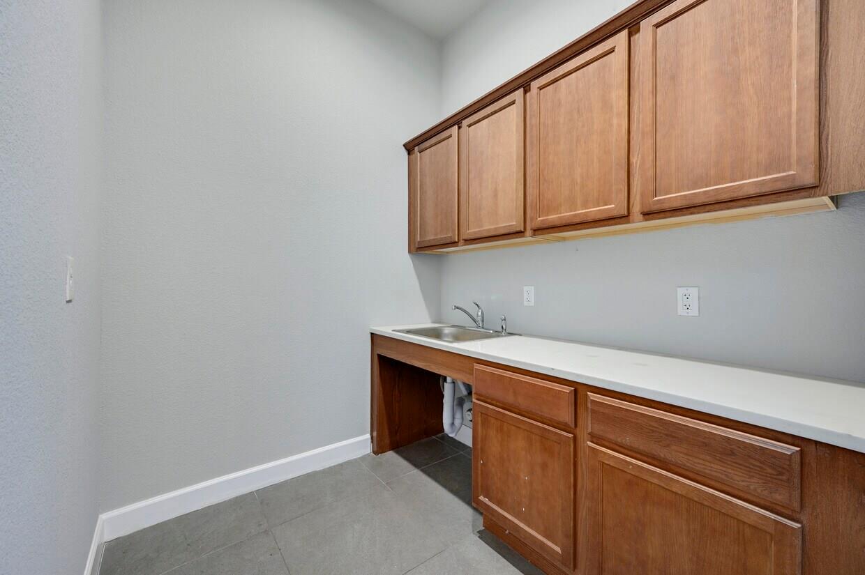 1101 Satellite Vw # 205, Round Rock, TX 78665