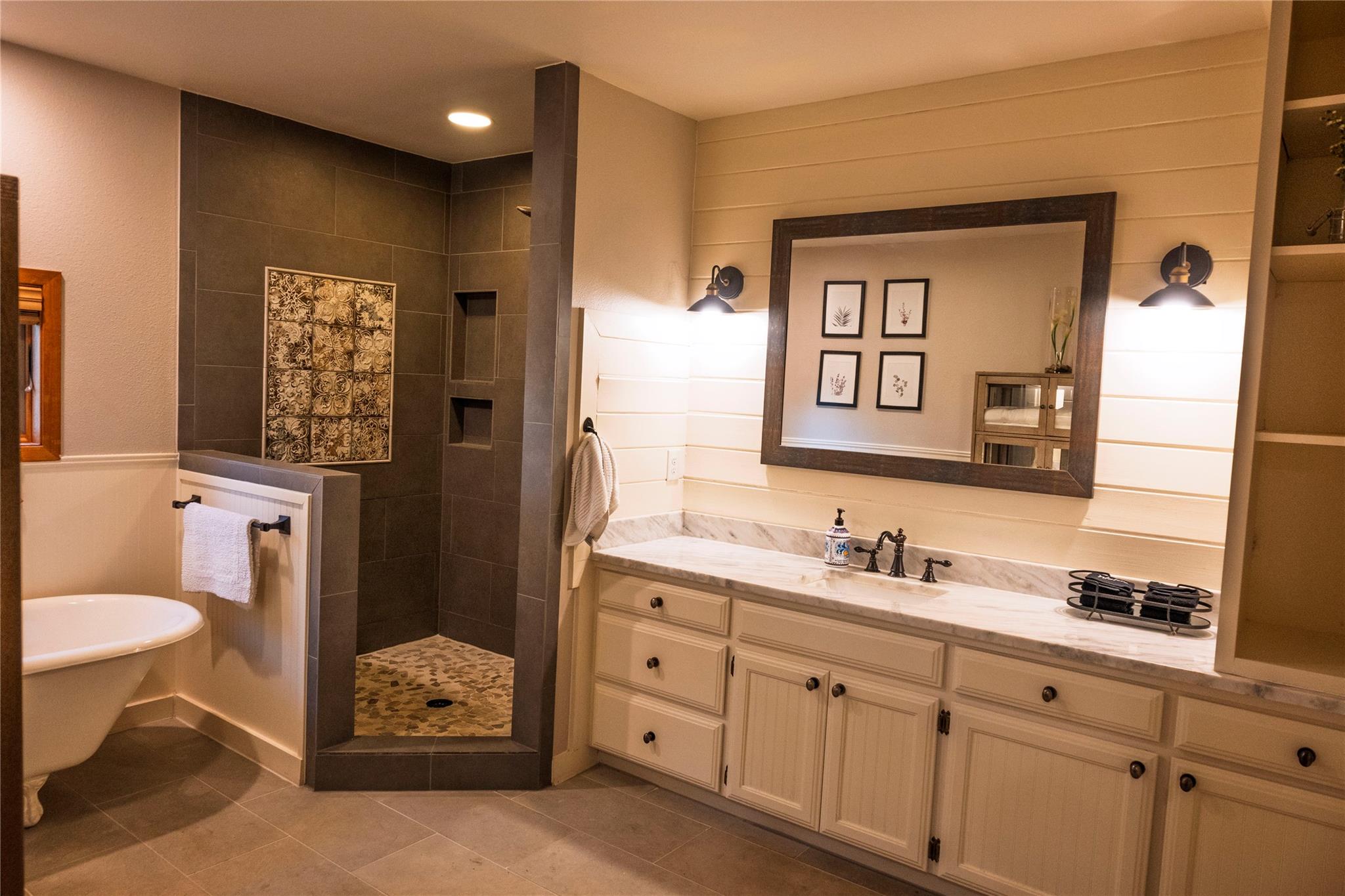 5100 FM 690, Burnet, TX 78611