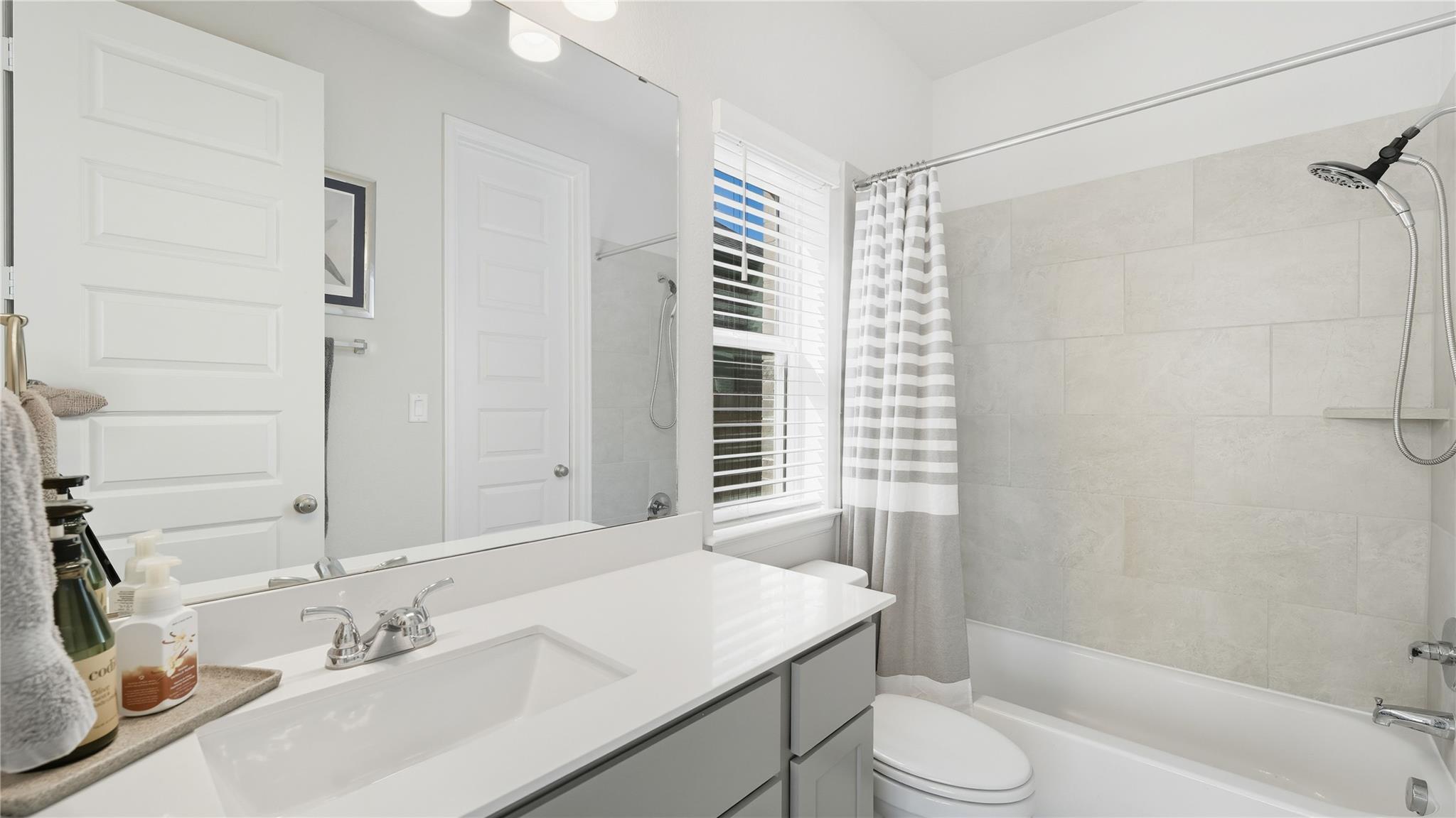 1009 Blue Oak Blvd, San Marcos, TX 78666