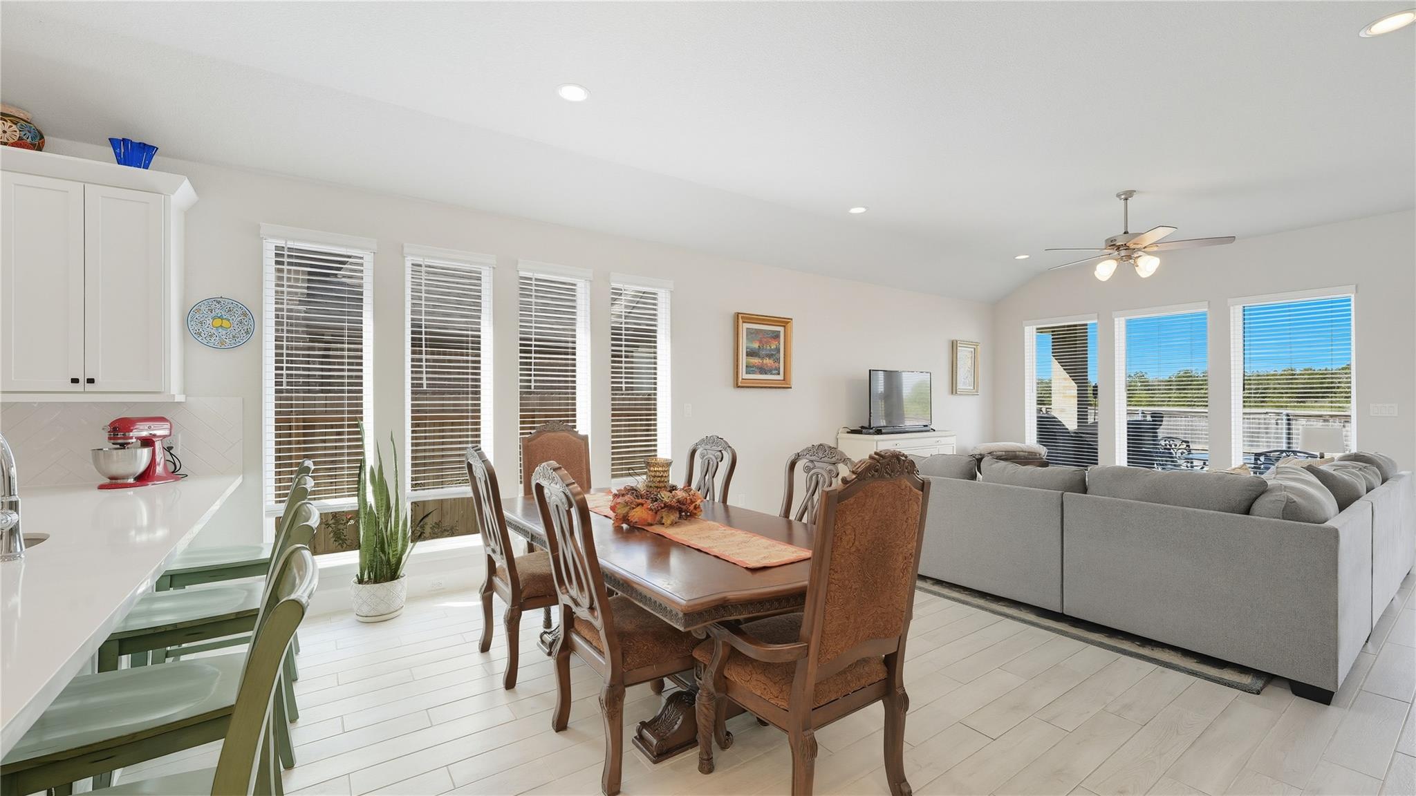 1009 Blue Oak Blvd, San Marcos, TX 78666