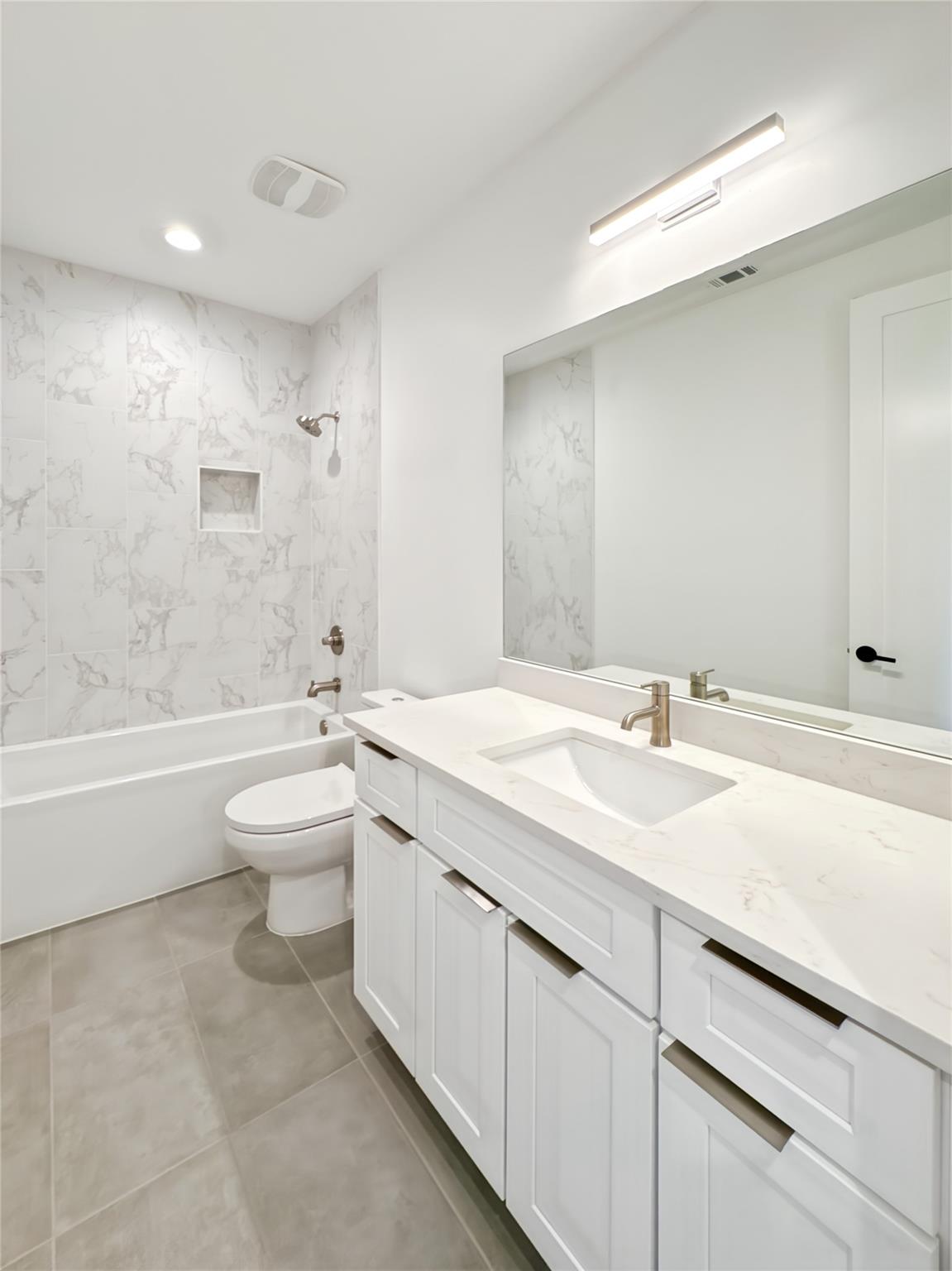 3614 Abbate Cir # B, Austin, TX 78721