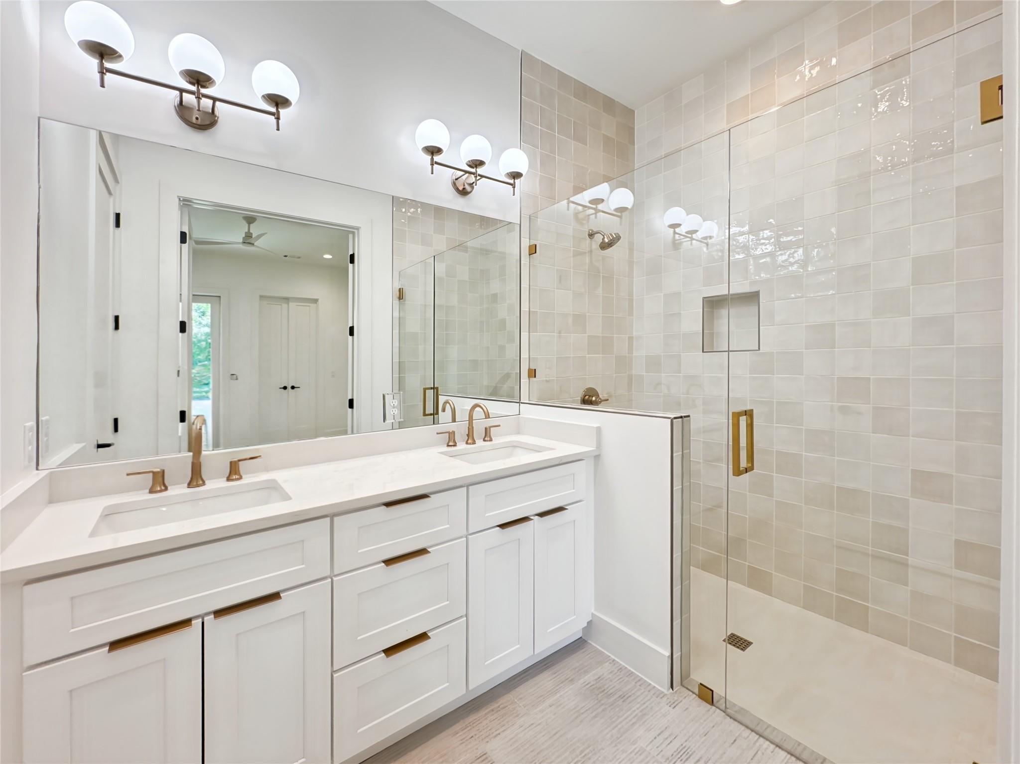 3614 Abbate Cir # B, Austin, TX 78721