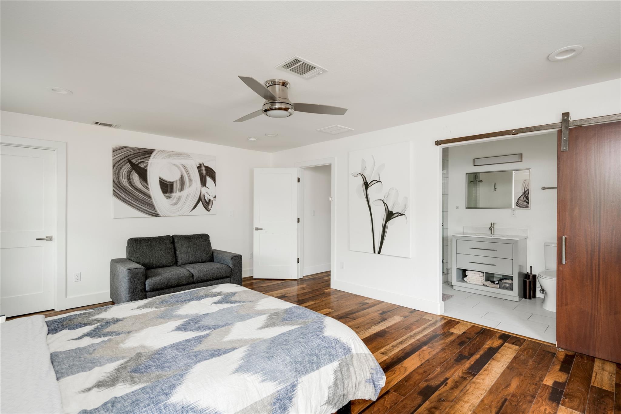 2801 Cedarview Dr, Austin, TX 78704