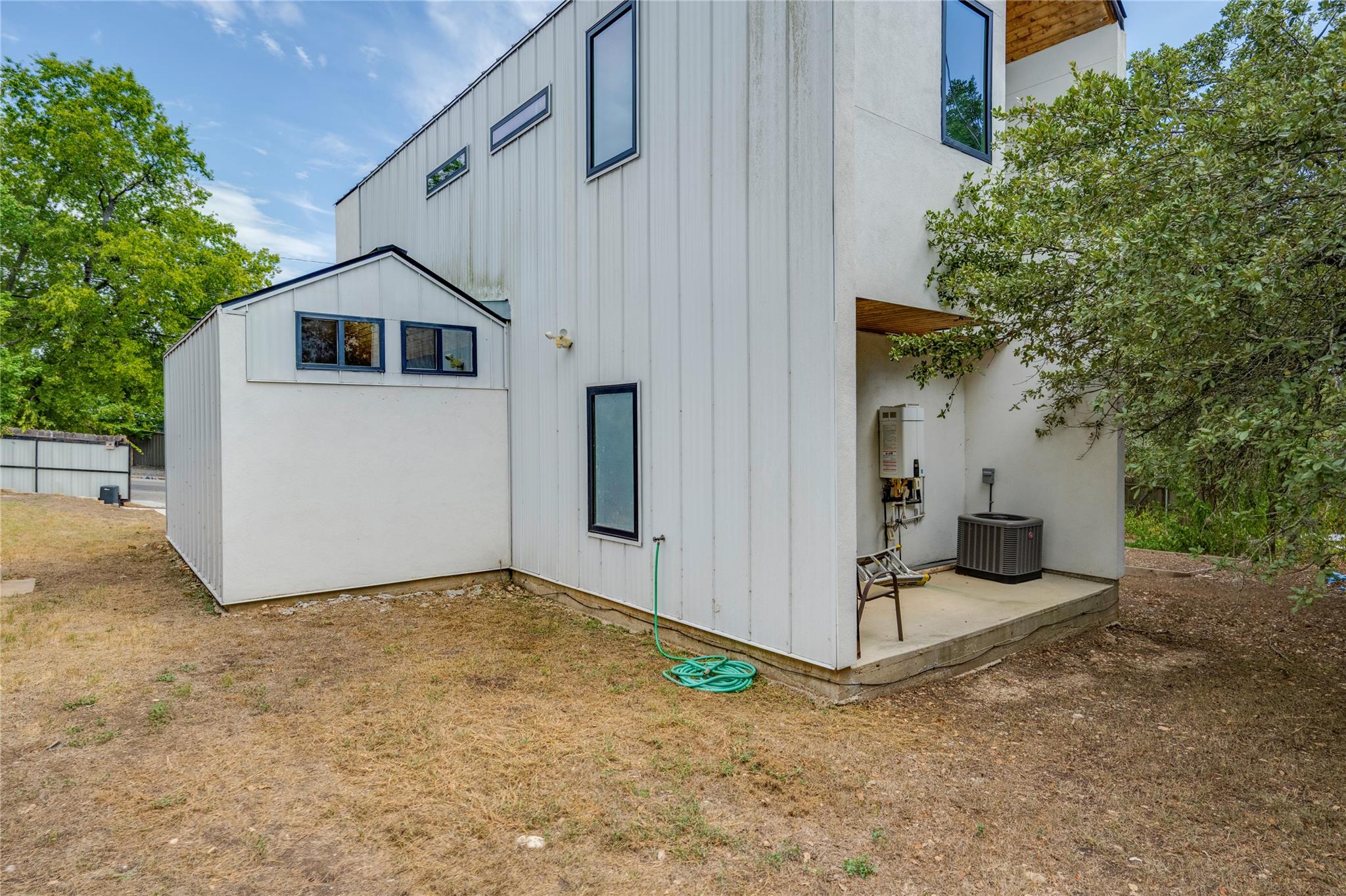 2801 Cedarview Dr, Austin, TX 78704