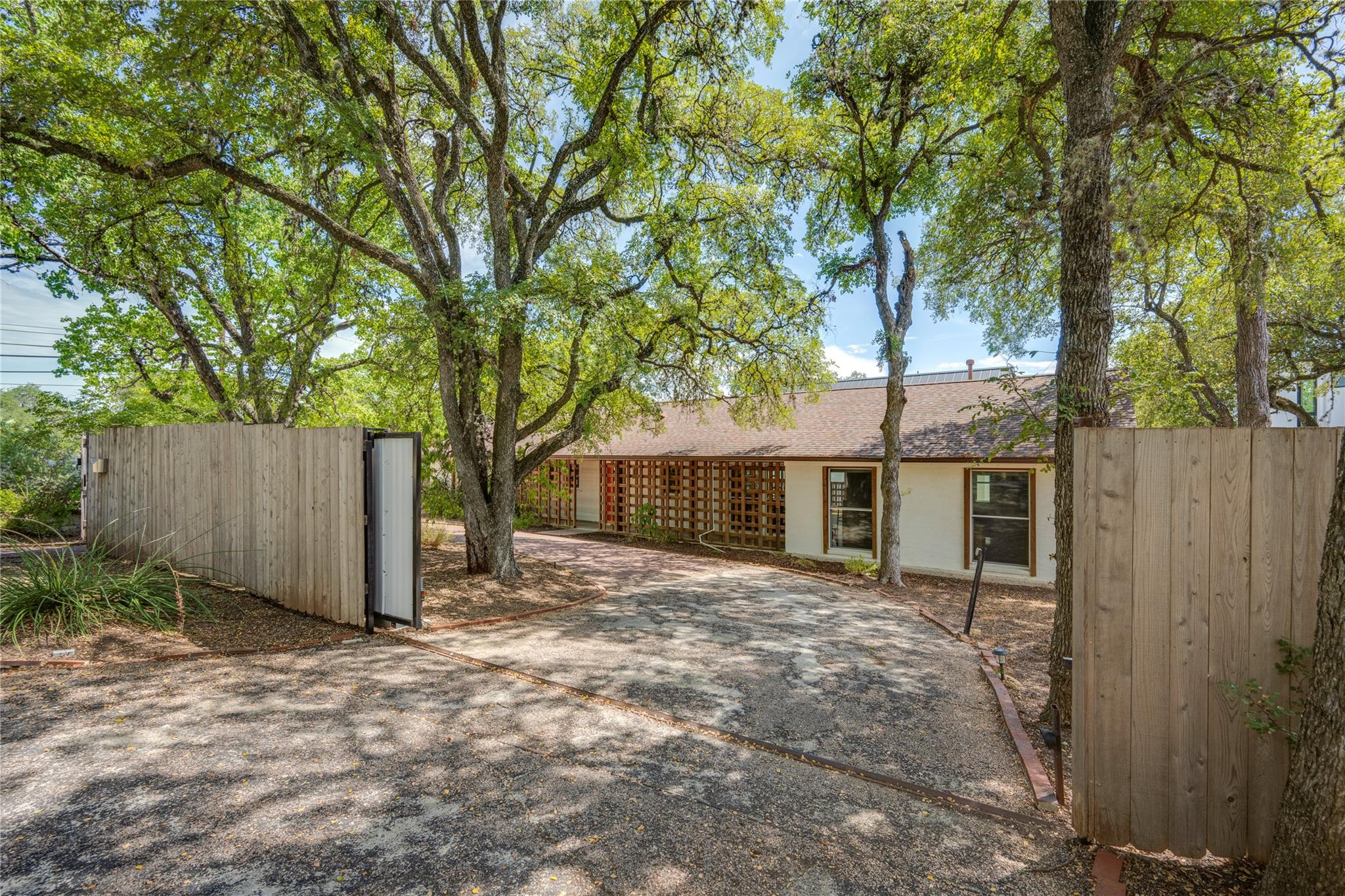 2801 Cedarview Dr, Austin, TX 78704