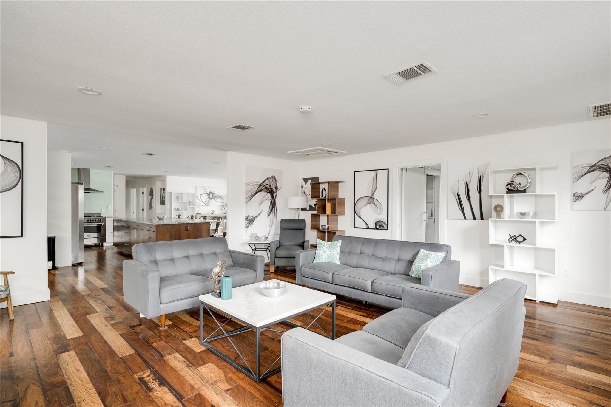 2801 Cedarview Dr, Austin, TX 78704