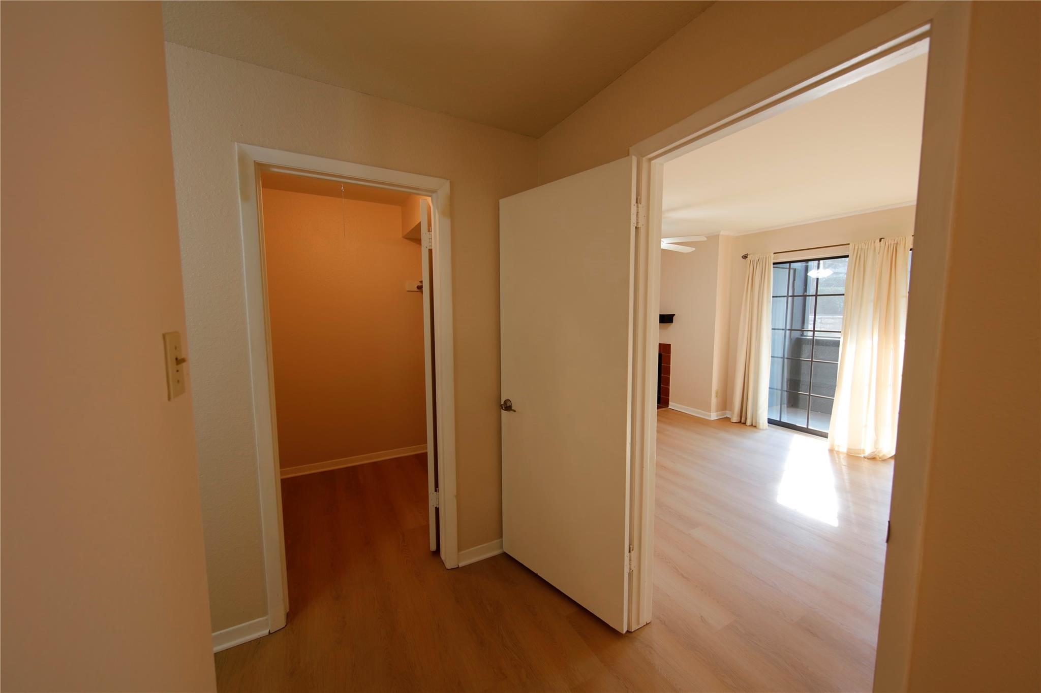 1510 W North Loop Blvd # 412, Austin, TX 78756