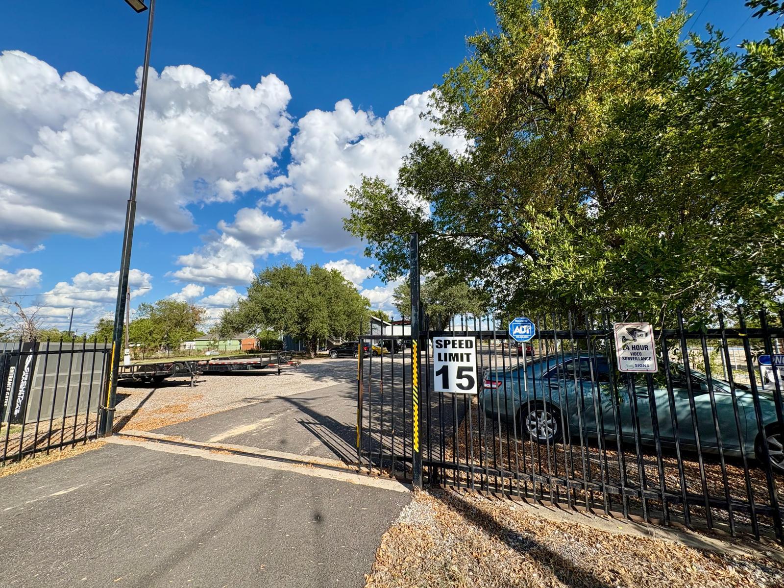 5213 Tucker Hill Ln # B, Cedar Creek, TX 78612