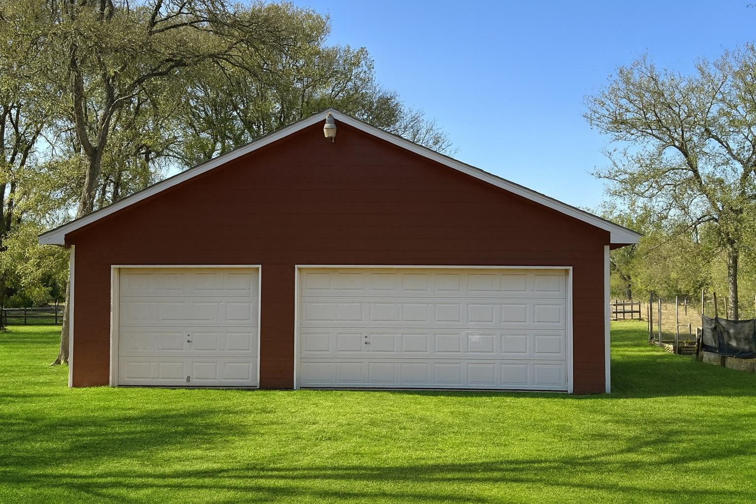 317 Colorado Dr, Cedar Creek, TX 78612