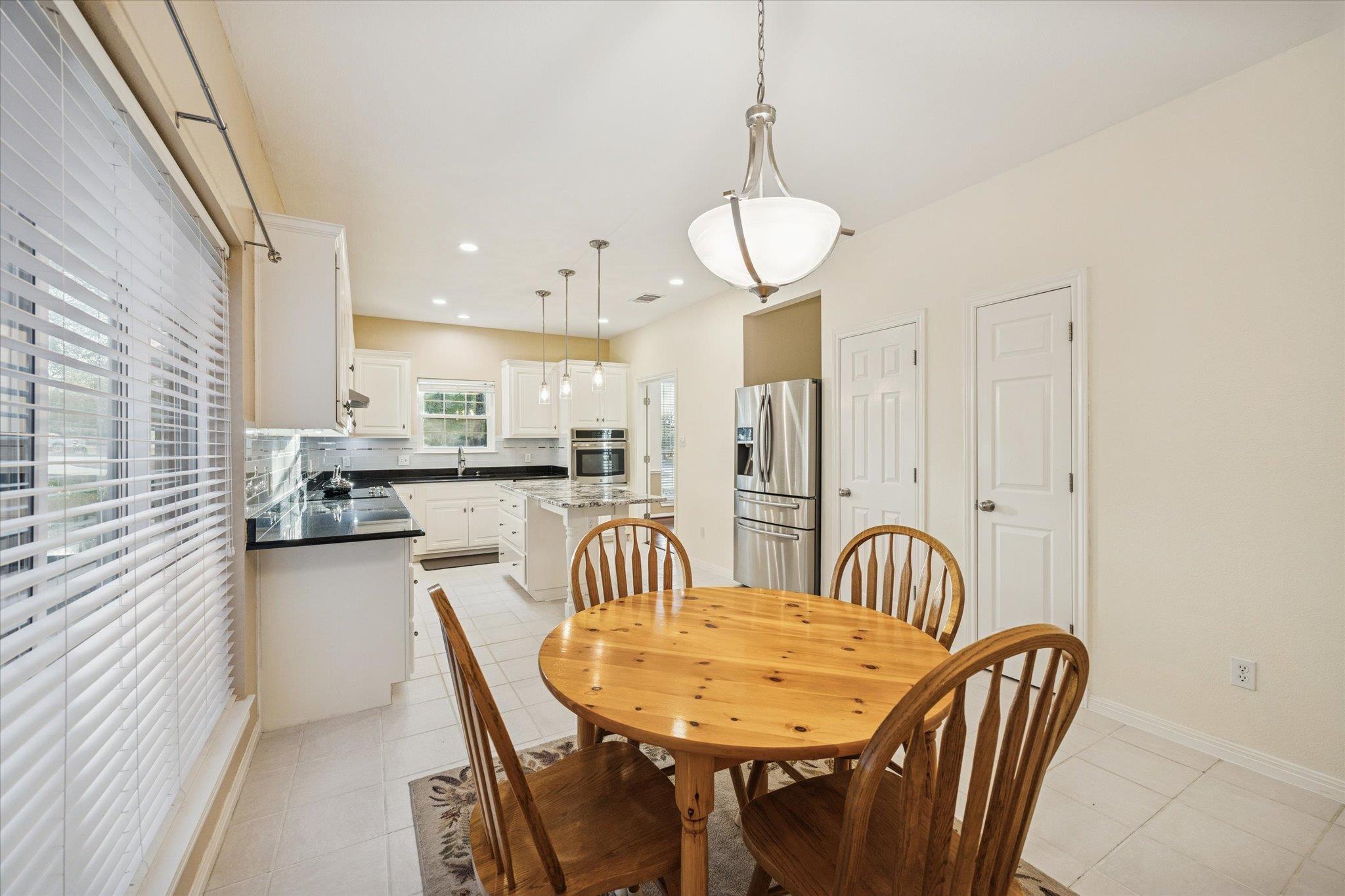 317 Colorado Dr, Cedar Creek, TX 78612