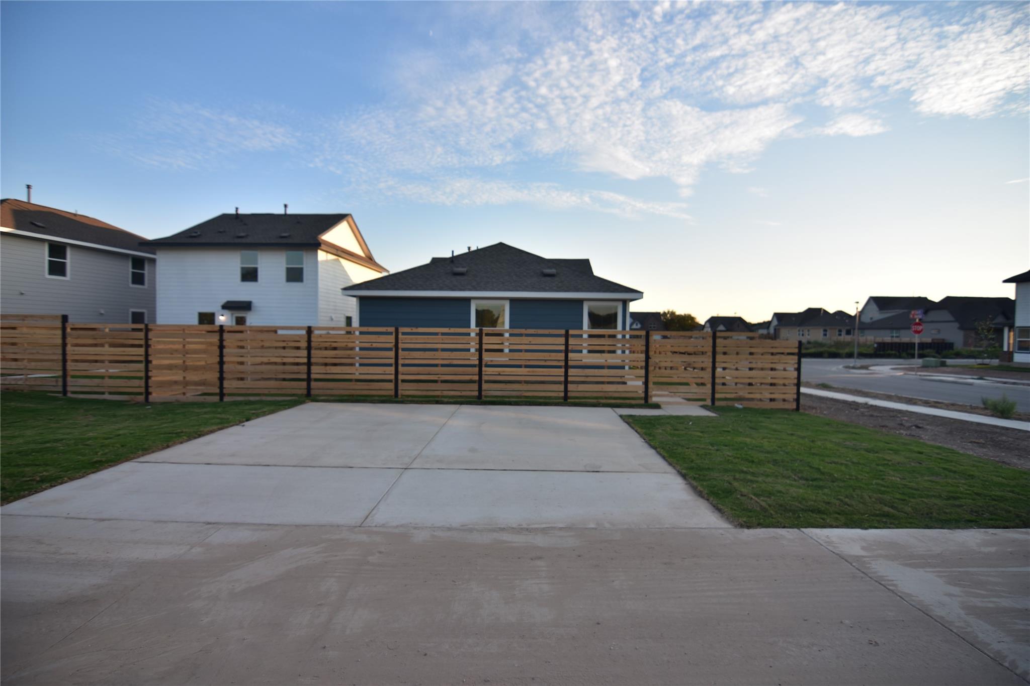 343 Keefer, Kyle, TX 78640