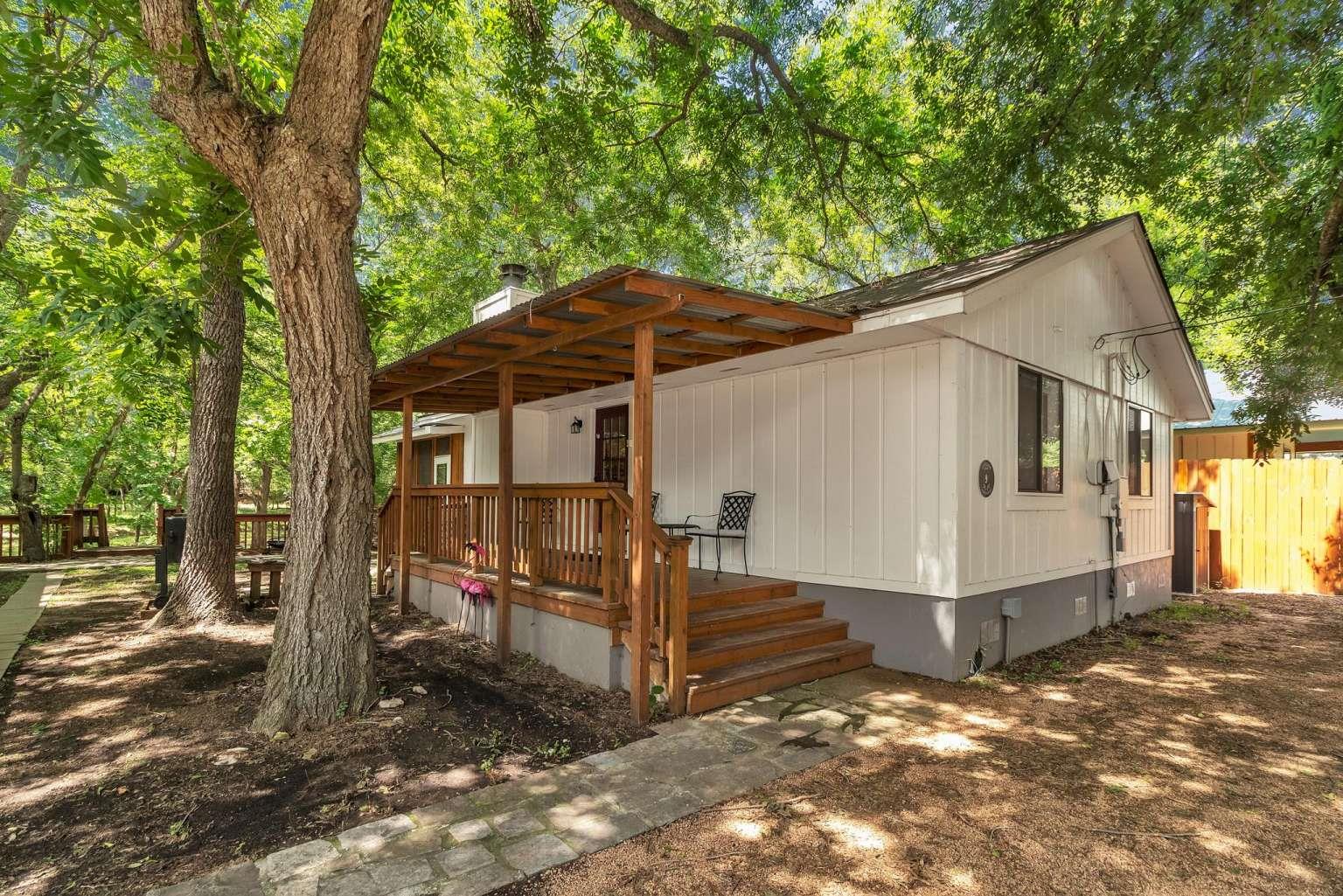 107-109 Scudder Ln, Wimberley, TX 78676