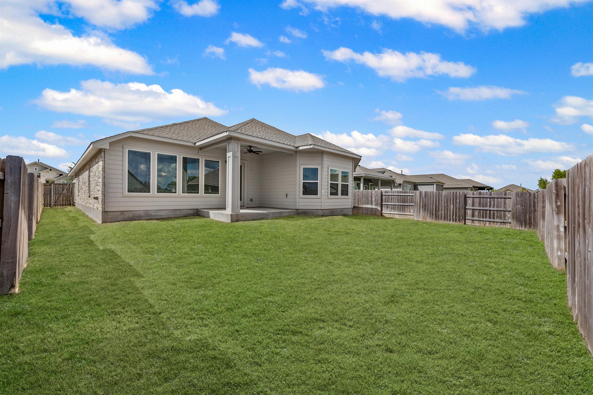 105 Lemuel Crawford Trl, Bastrop, TX 78602