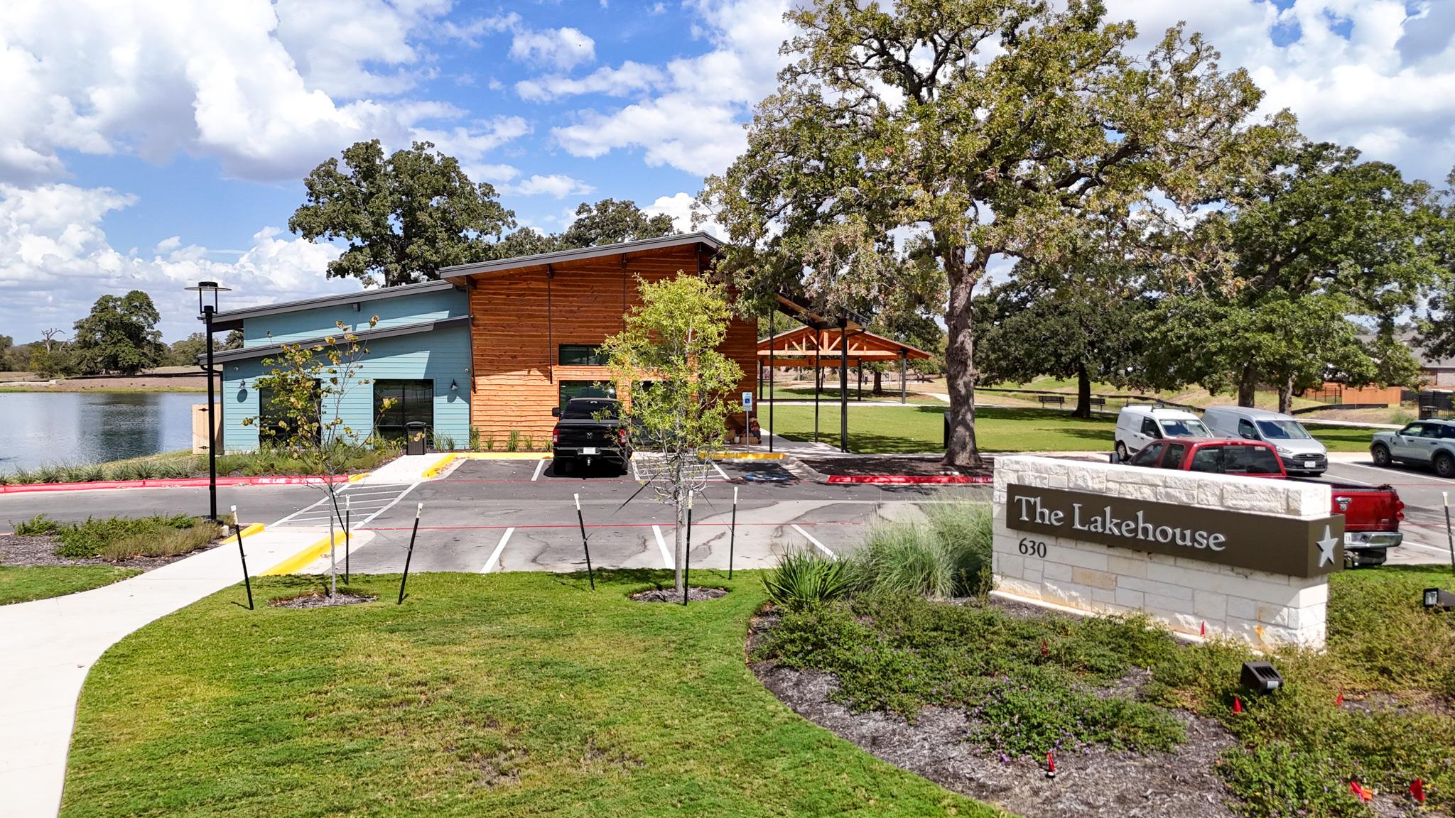 105 Lemuel Crawford Trl, Bastrop, TX 78602