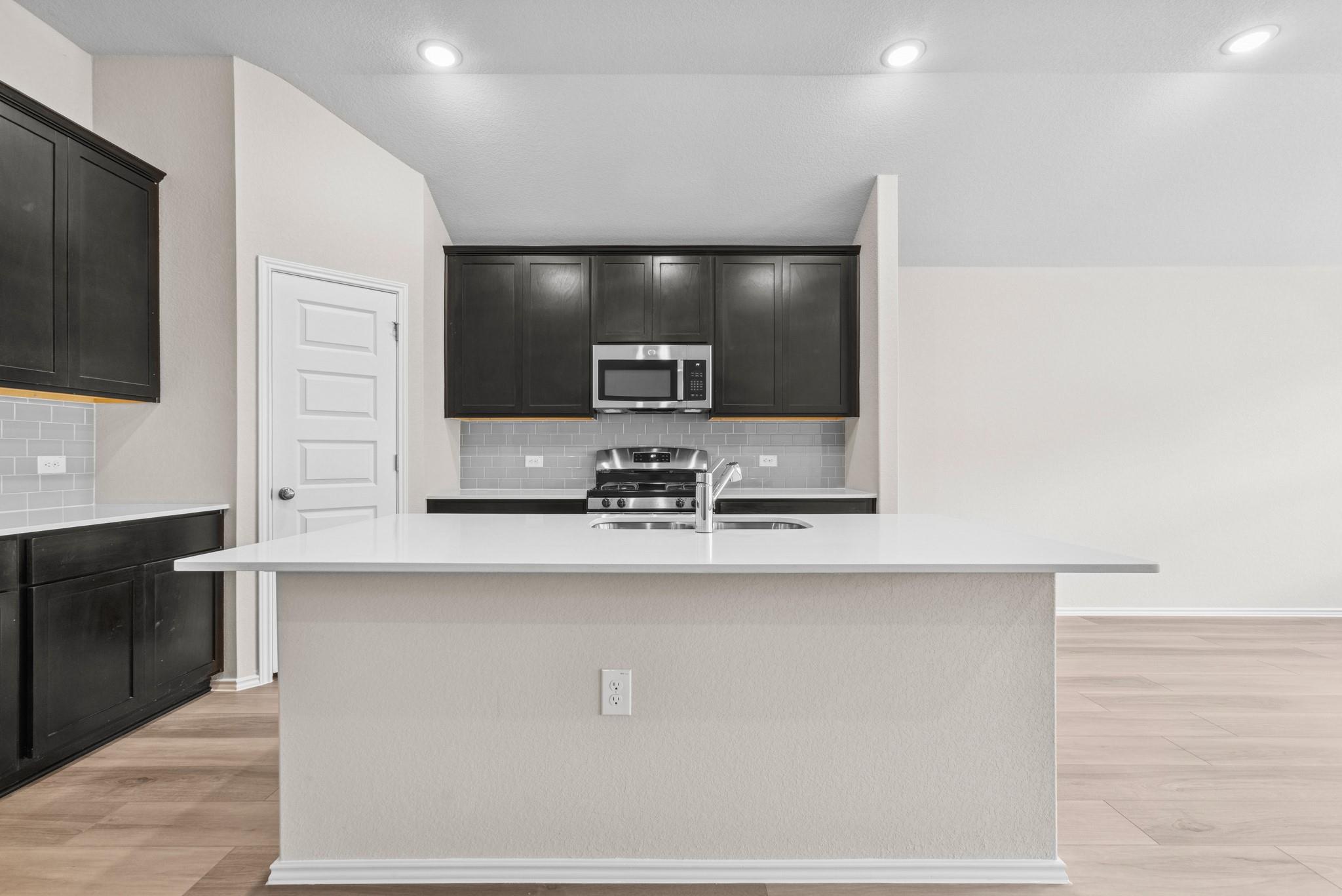 9105 Furman Dr, Austin, TX 78747