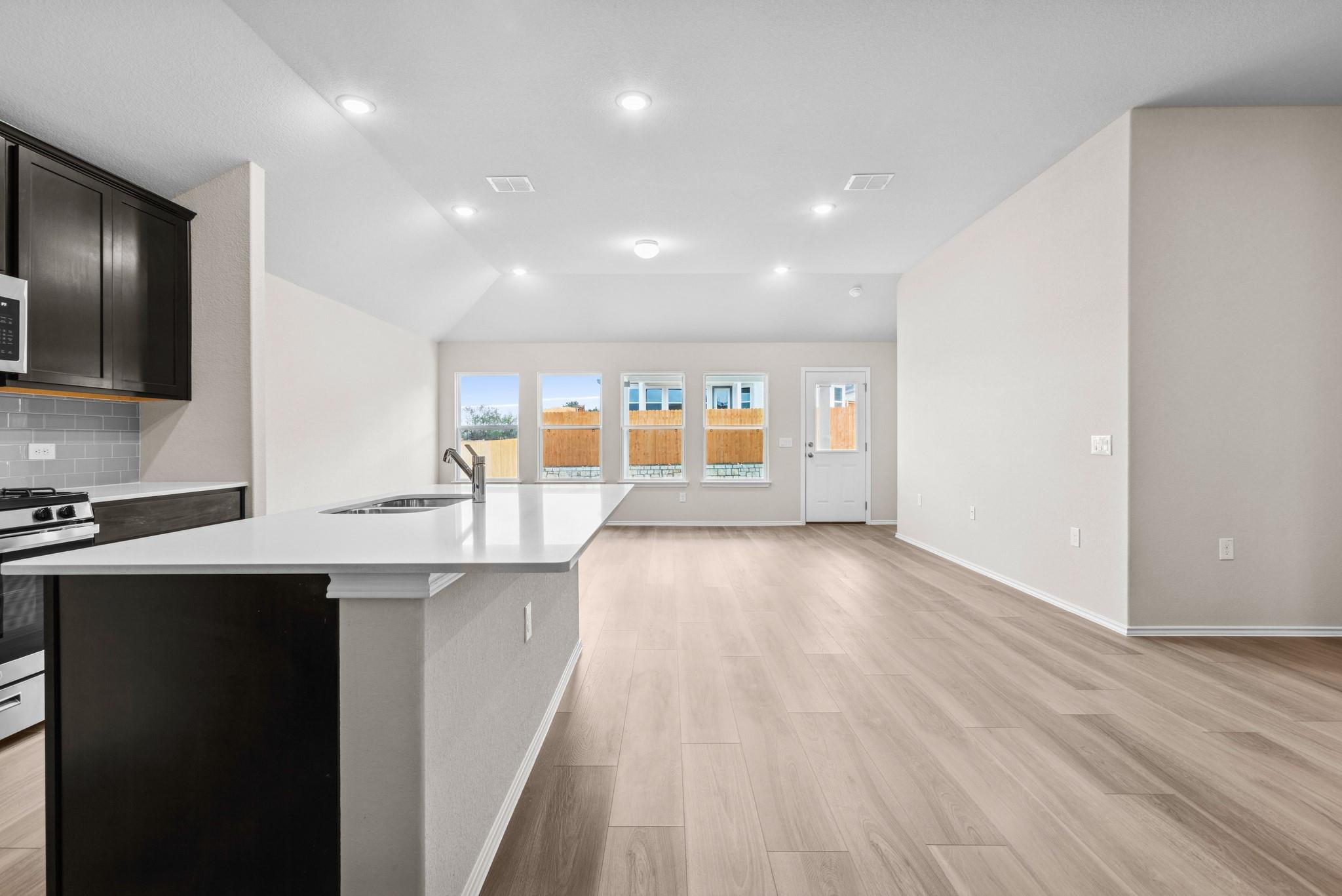 9105 Furman Dr, Austin, TX 78747