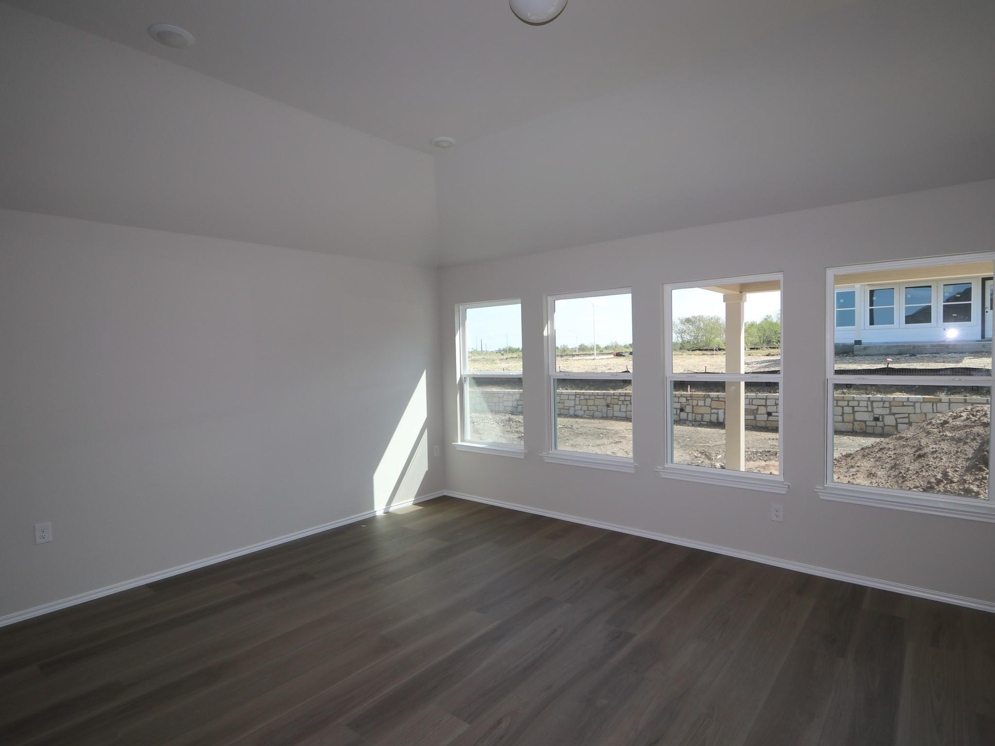 9105 Furman Dr, Austin, TX 78747