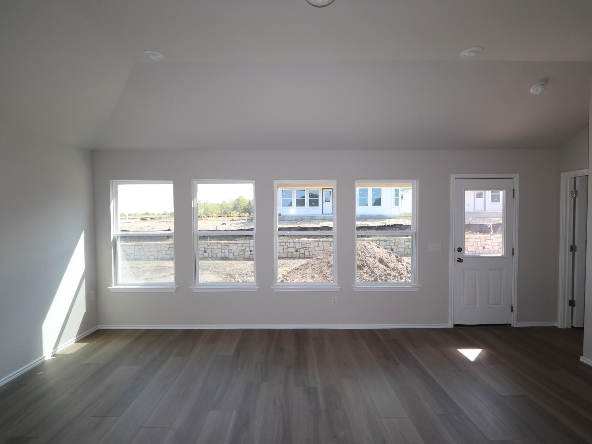 9105 Furman Dr, Austin, TX 78747