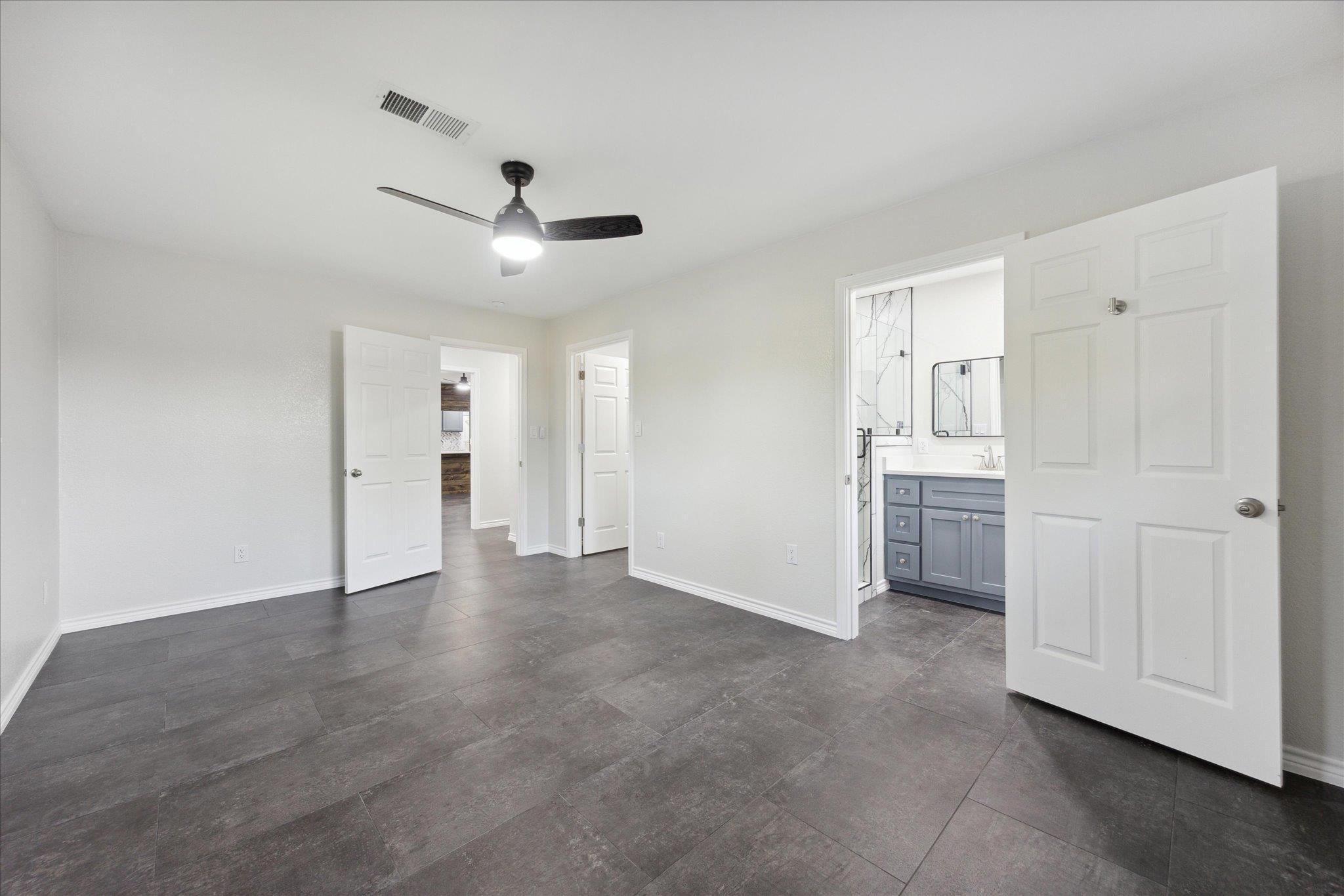 1305 W 1st St, Lampasas, TX 76550