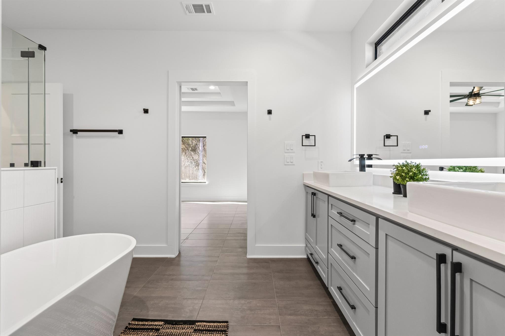 4400 Lindberg Ln, Lago Vista, TX 78645