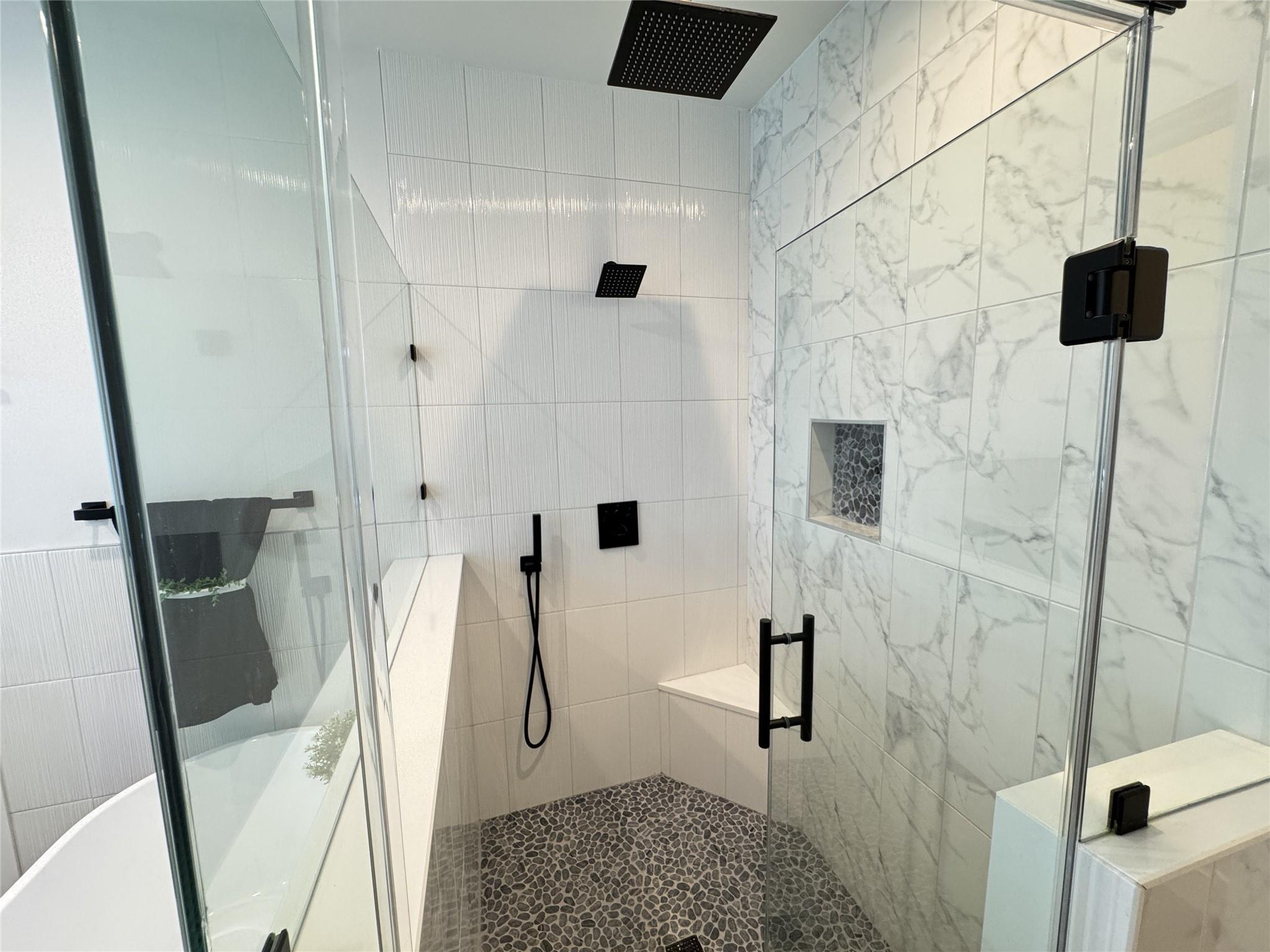 4400 Lindberg Ln, Lago Vista, TX 78645