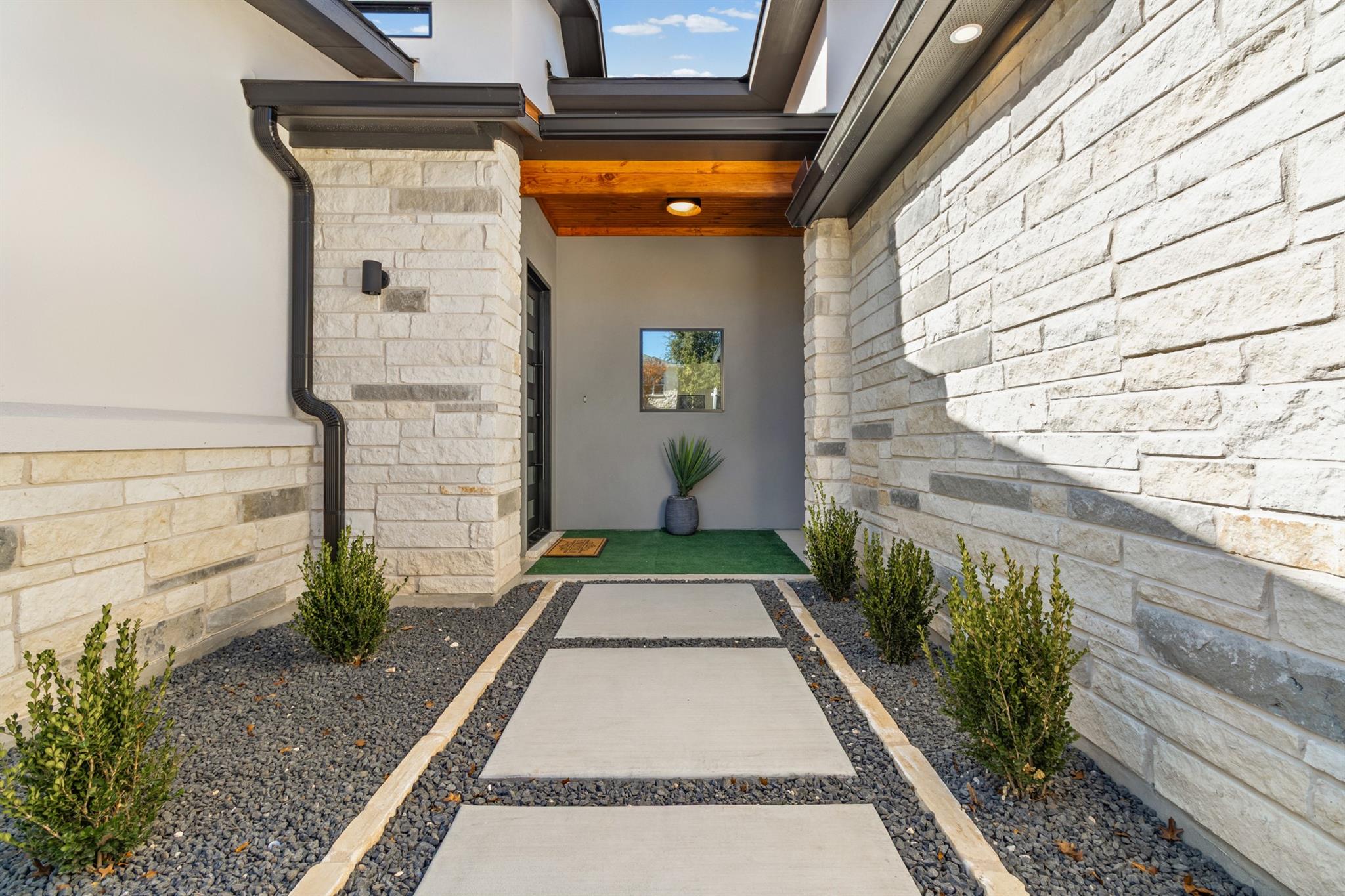 4400 Lindberg Ln, Lago Vista, TX 78645