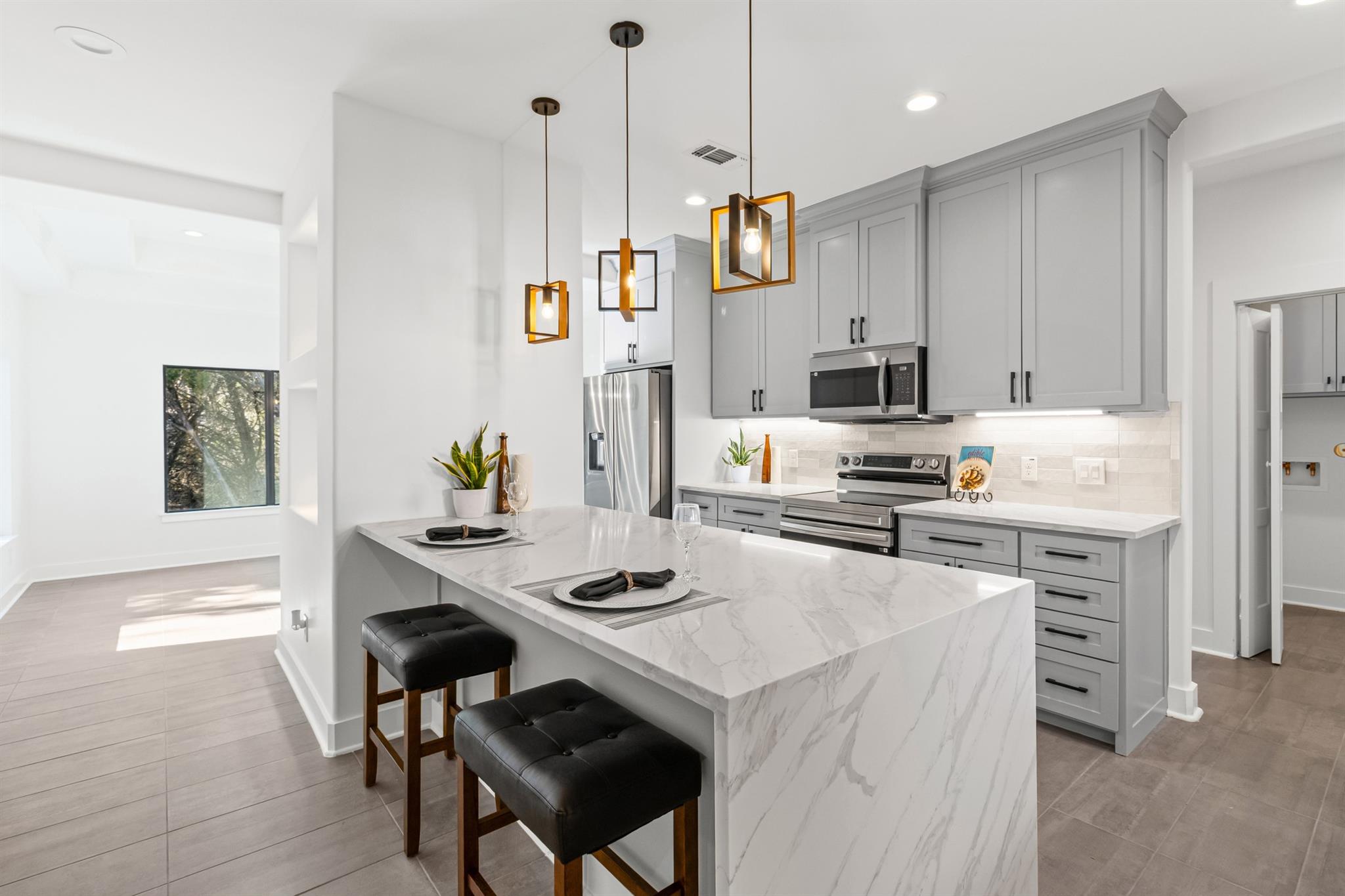 4400 Lindberg Ln, Lago Vista, TX 78645