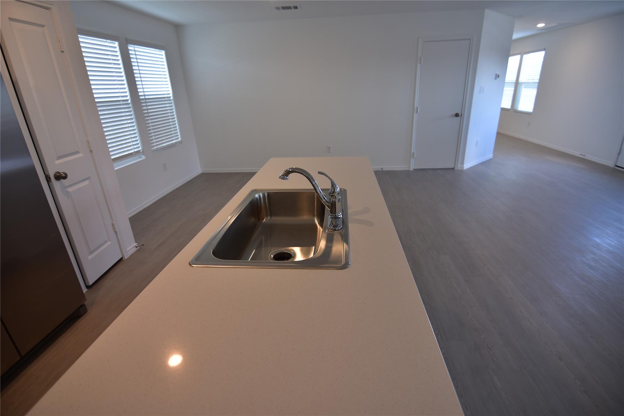 275 Bugbee, Kyle, TX 78640