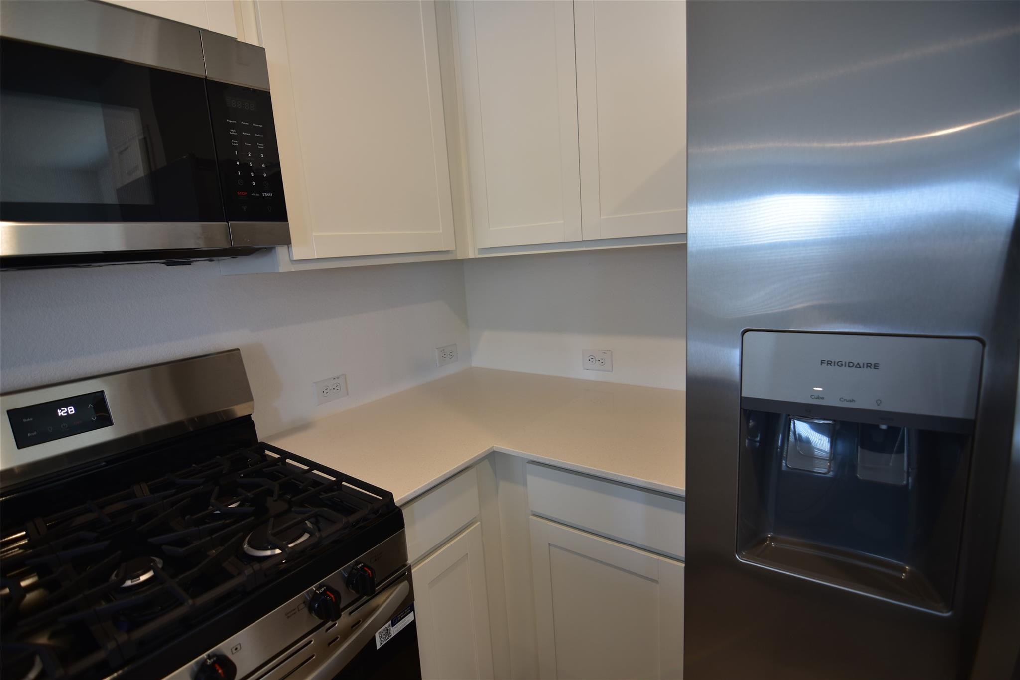 275 Bugbee, Kyle, TX 78640