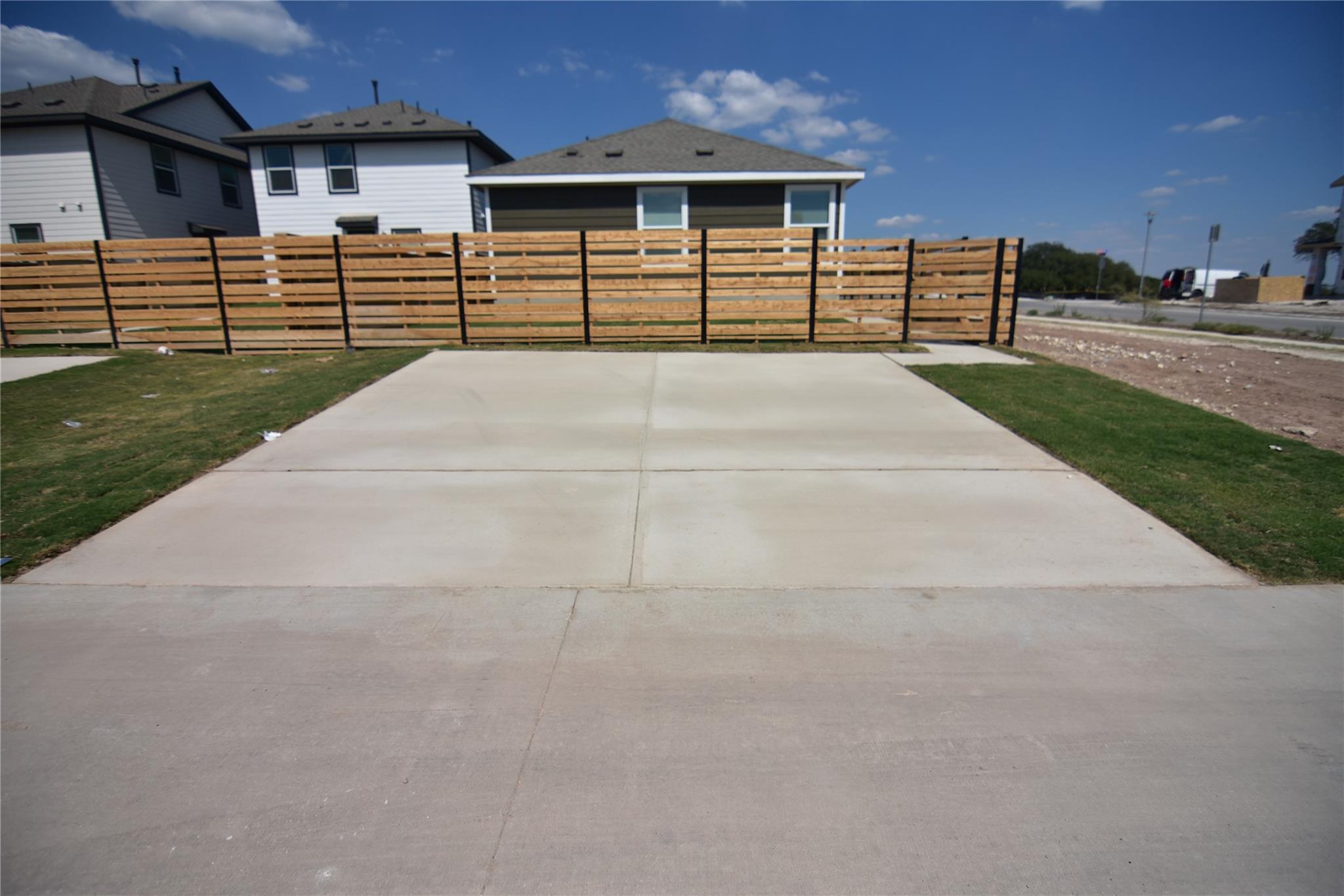 275 Bugbee, Kyle, TX 78640