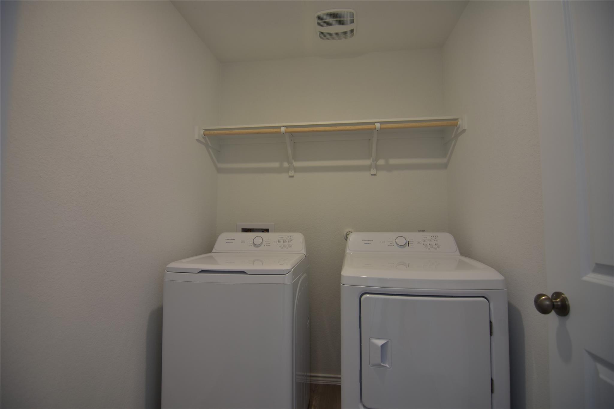 275 Bugbee, Kyle, TX 78640