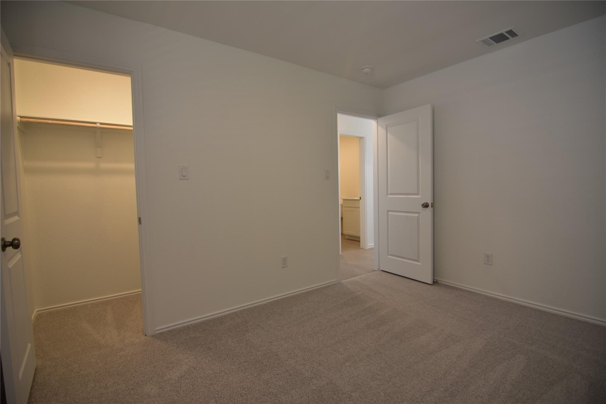 275 Bugbee, Kyle, TX 78640