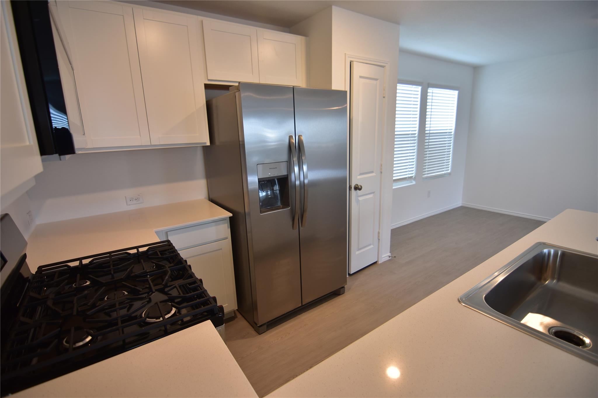 275 Bugbee, Kyle, TX 78640