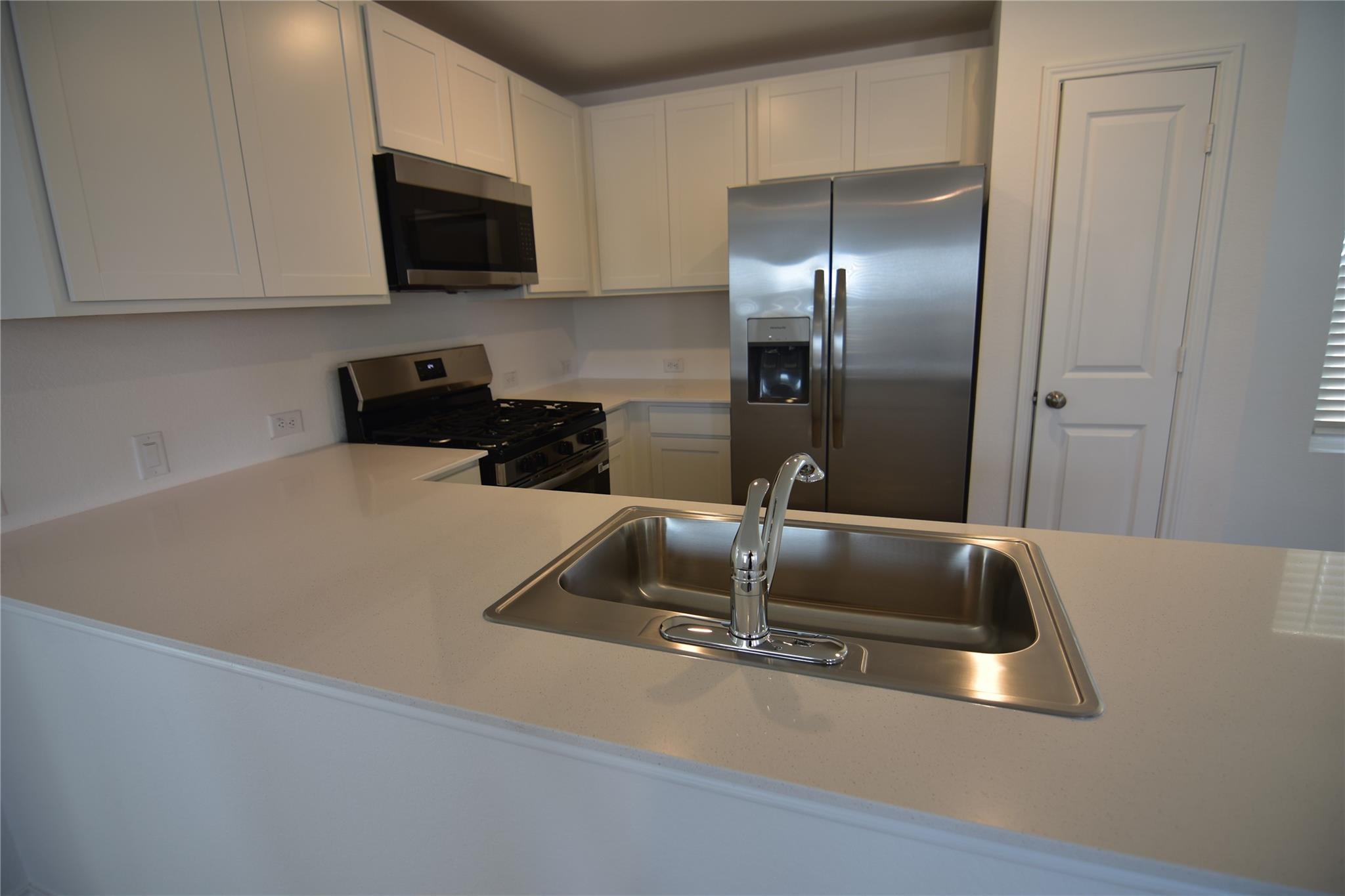 275 Bugbee, Kyle, TX 78640