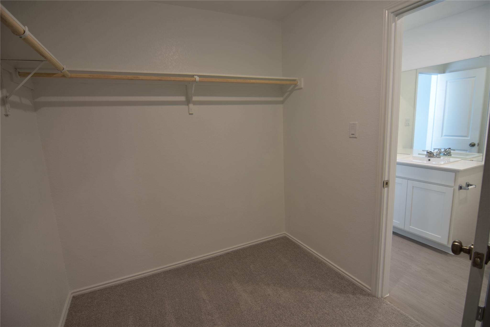 275 Bugbee, Kyle, TX 78640