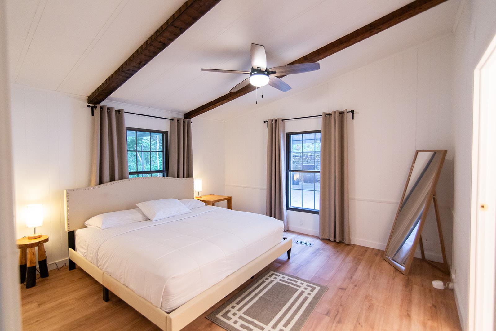 17307 E Darleen Dr, Leander, TX 78641