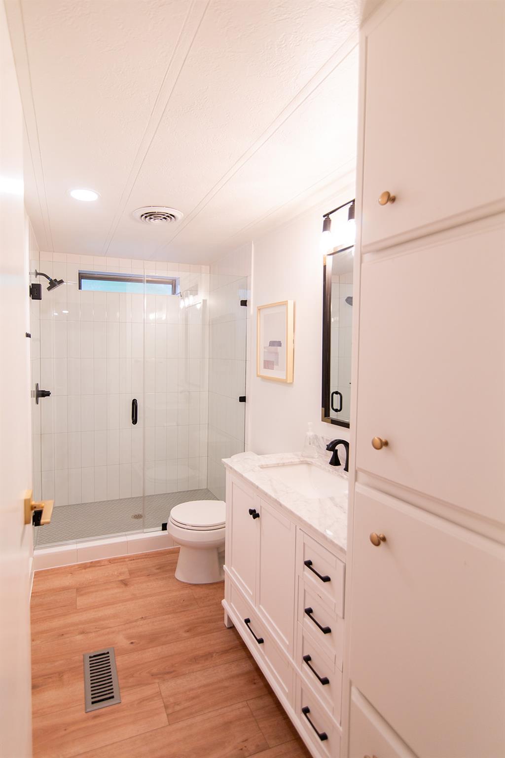 17307 E Darleen Dr, Leander, TX 78641