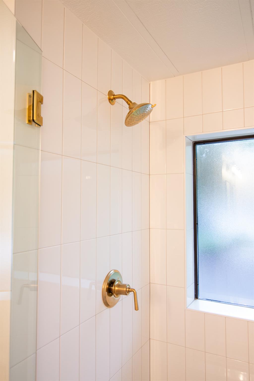 17307 E Darleen Dr, Leander, TX 78641